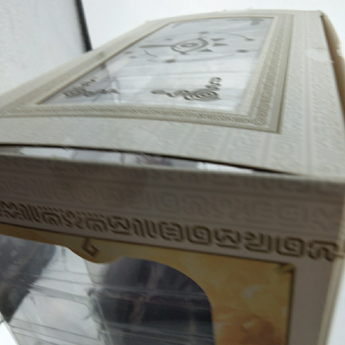 The Legend of Zelda Breath of the Wild HYLIAN SHIELD Statue Open Box
