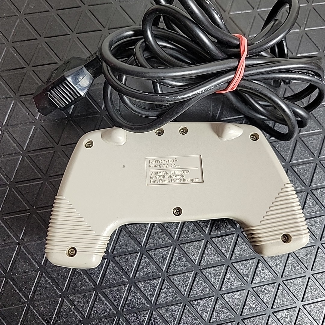 Nintendo NES Max Wired Controller Gray with Turbo Button for Nintendo NES