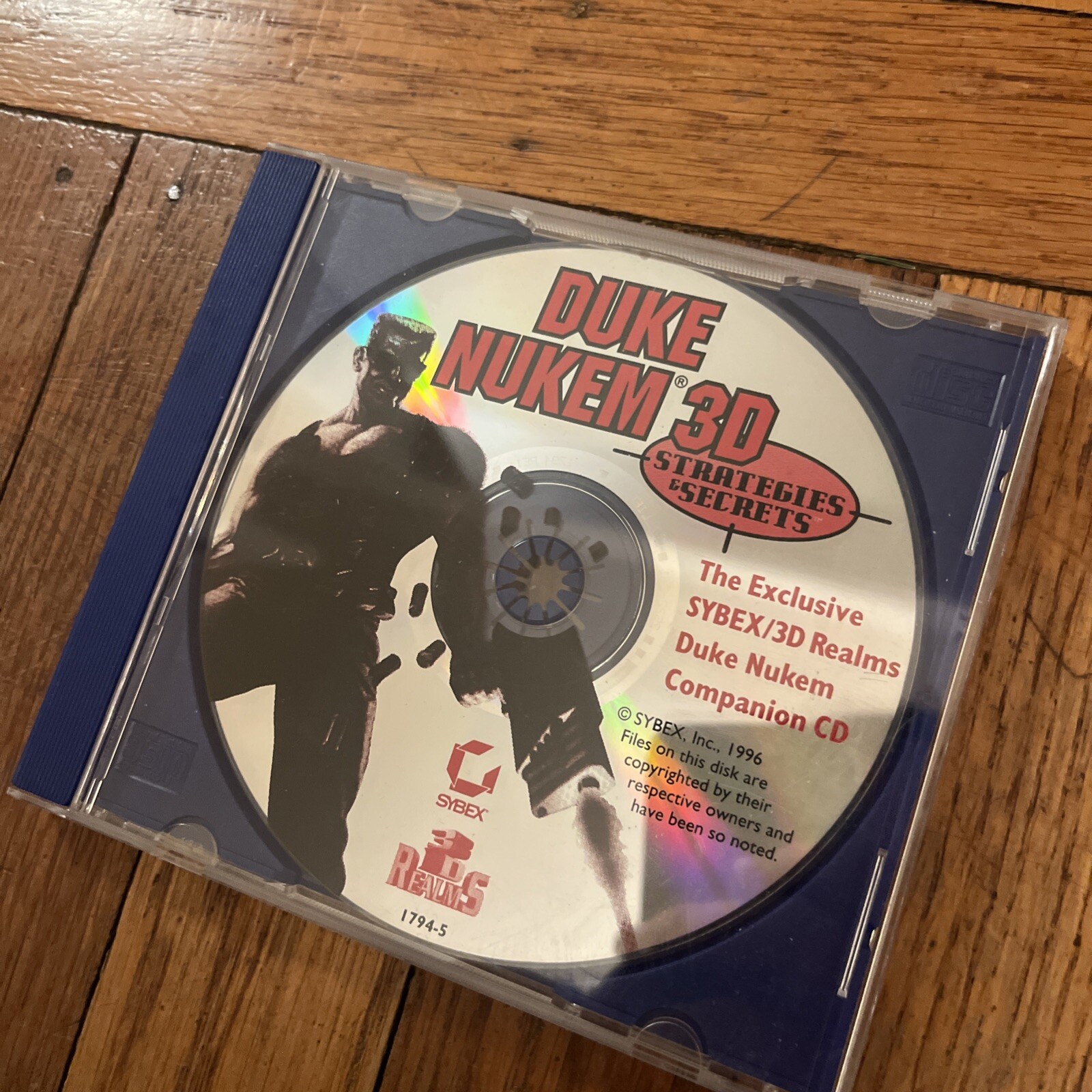 Duke Nukem 3D Atomic Edition Total Chaos Pack Shareware Sybex Companion CD RARE
