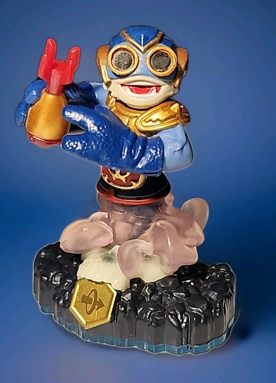 Skylanders Swap-Force Lightcore Bumble Blast 2013 #84744888