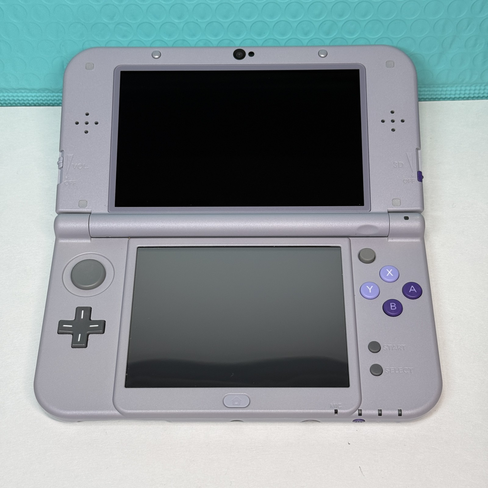 New Nintendo 3DS XL SNES Edition 32GB – Super Nintendo Handheld System Console