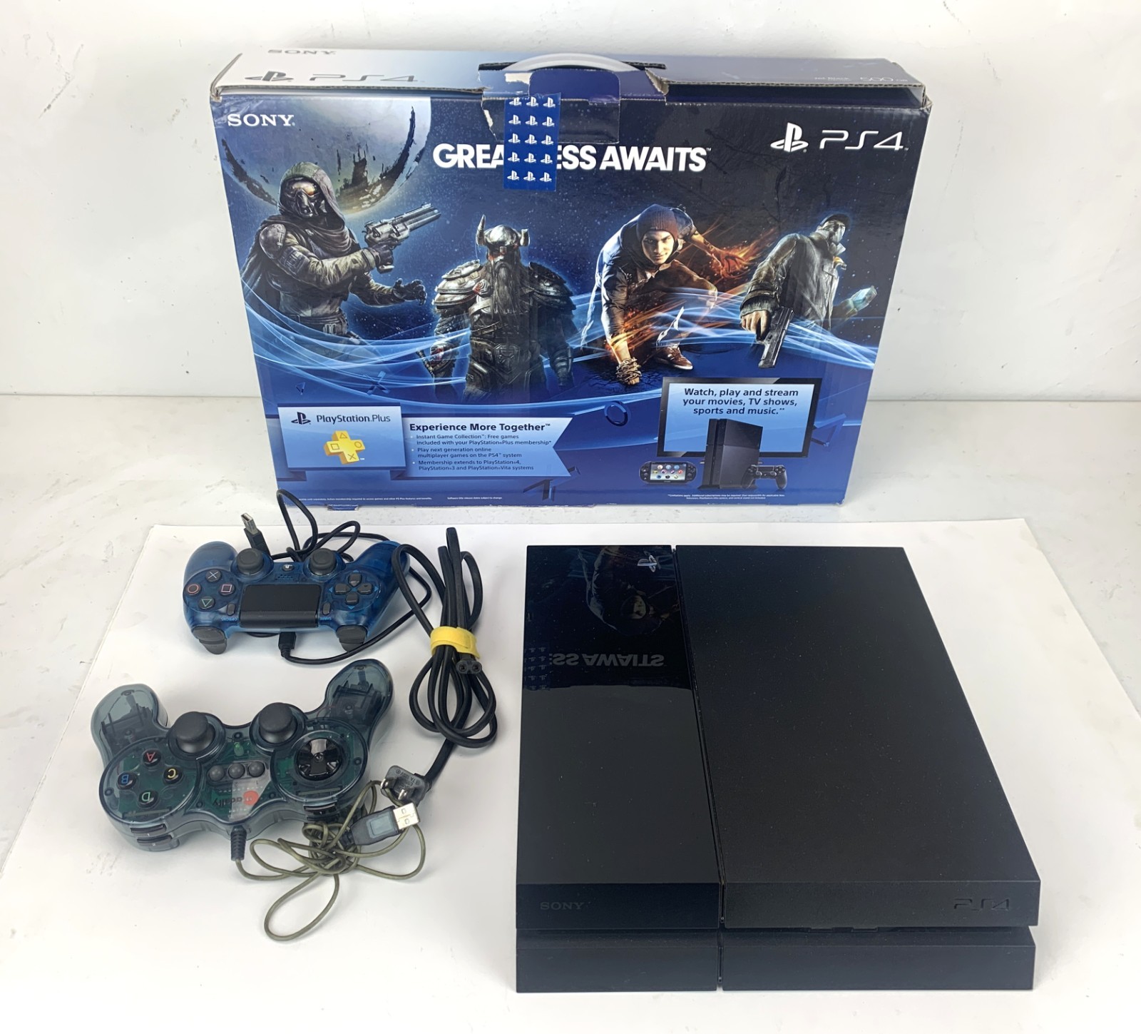 Sony PlayStation 4 PS4 500GB Console Bundle HDMI Black – With Box.