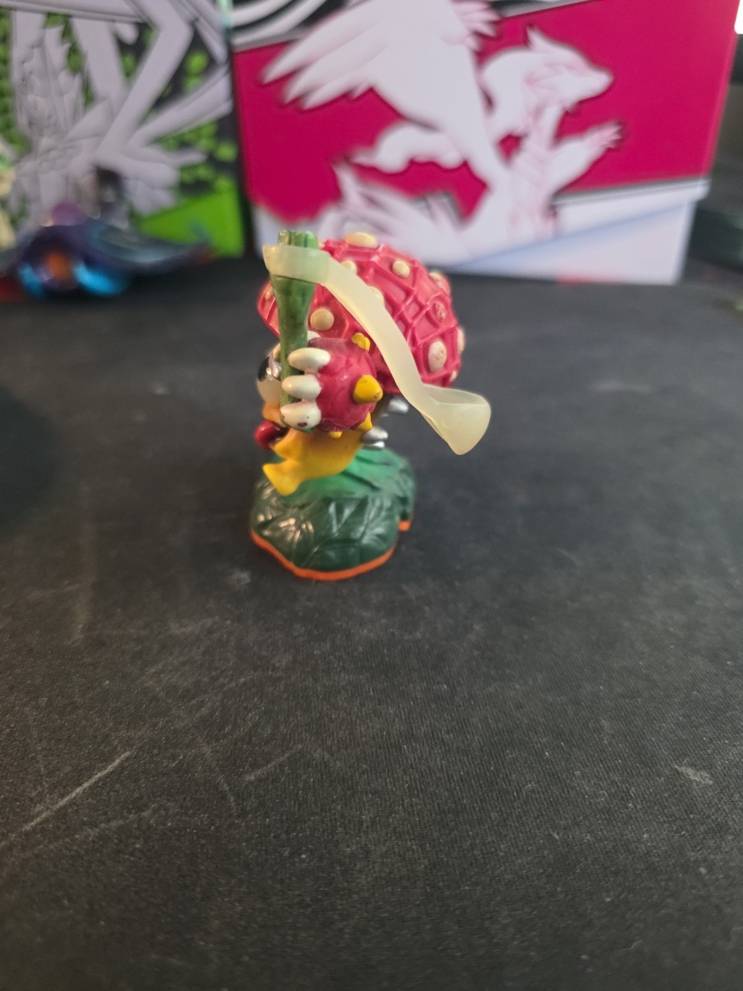 Skylanders Giants Lightcore Shroomboom Action Figure