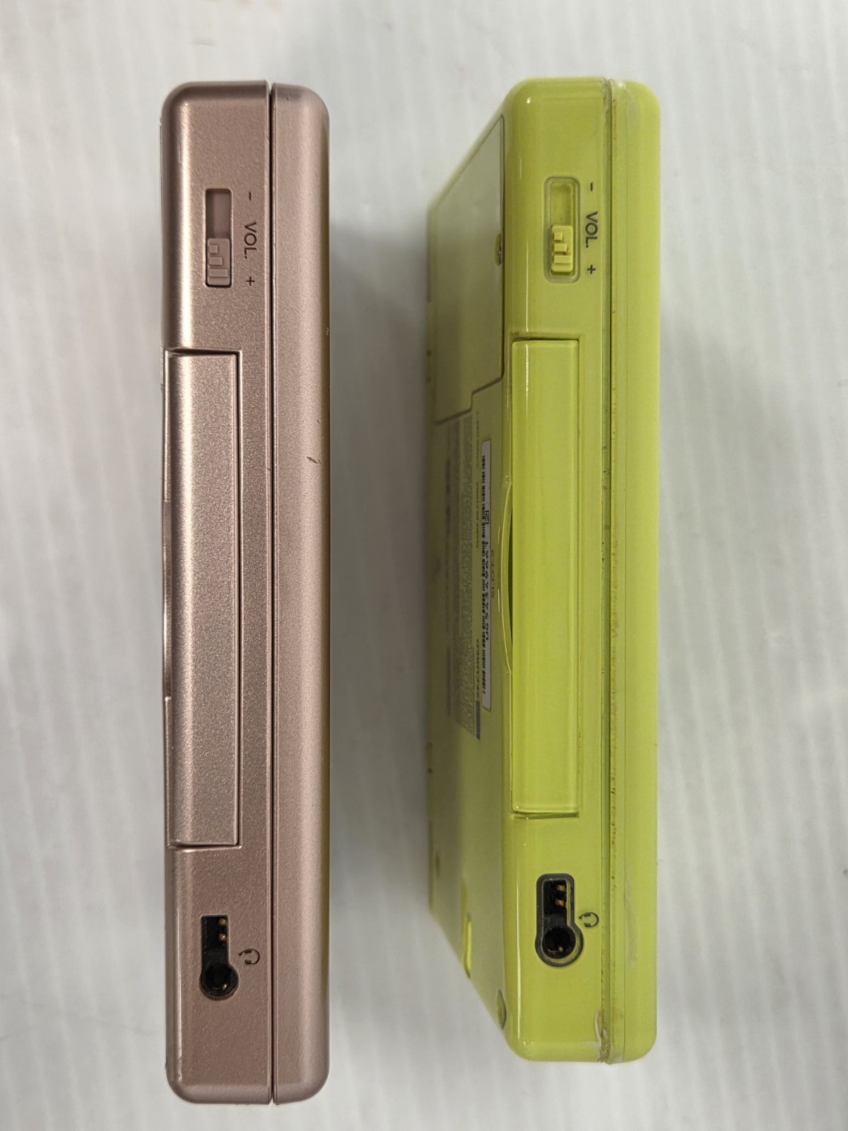 READ!!! – Nintendo DS Lite (USG-001) Green & Metallic Pink -Lot Of 2 – Both Work
