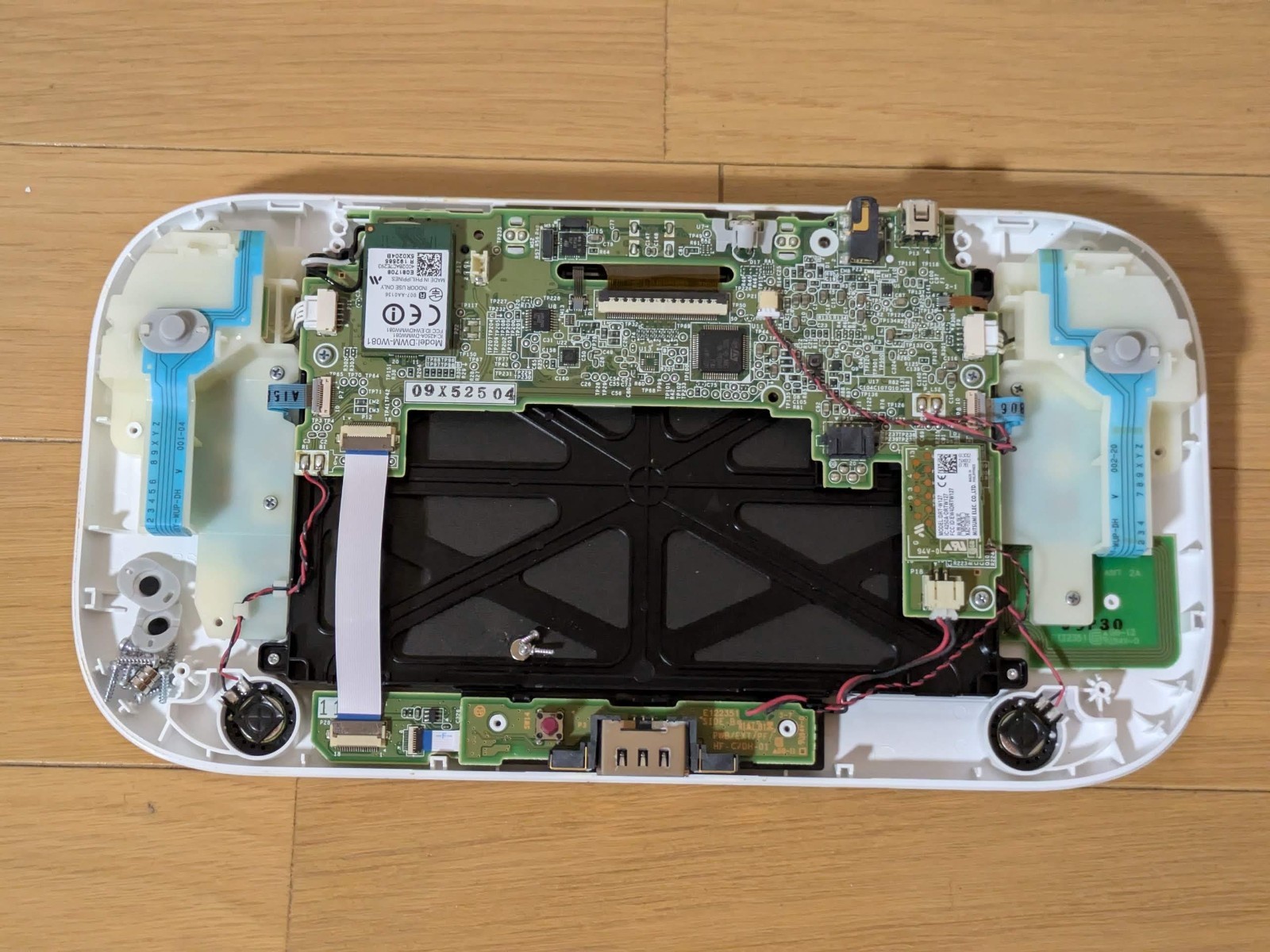 Nintendo Wii U GamePad Controller Only WUP-010 White Black Japan Import