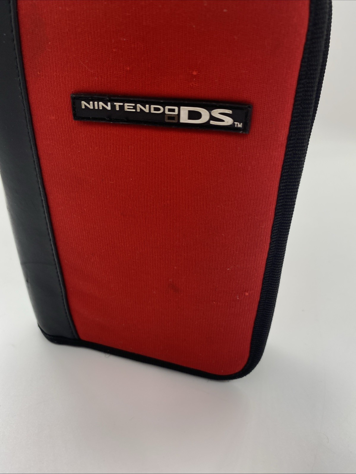 Nintendo DS Padded Nylon Travel Zippered Carrying Case Red Black Console Bag