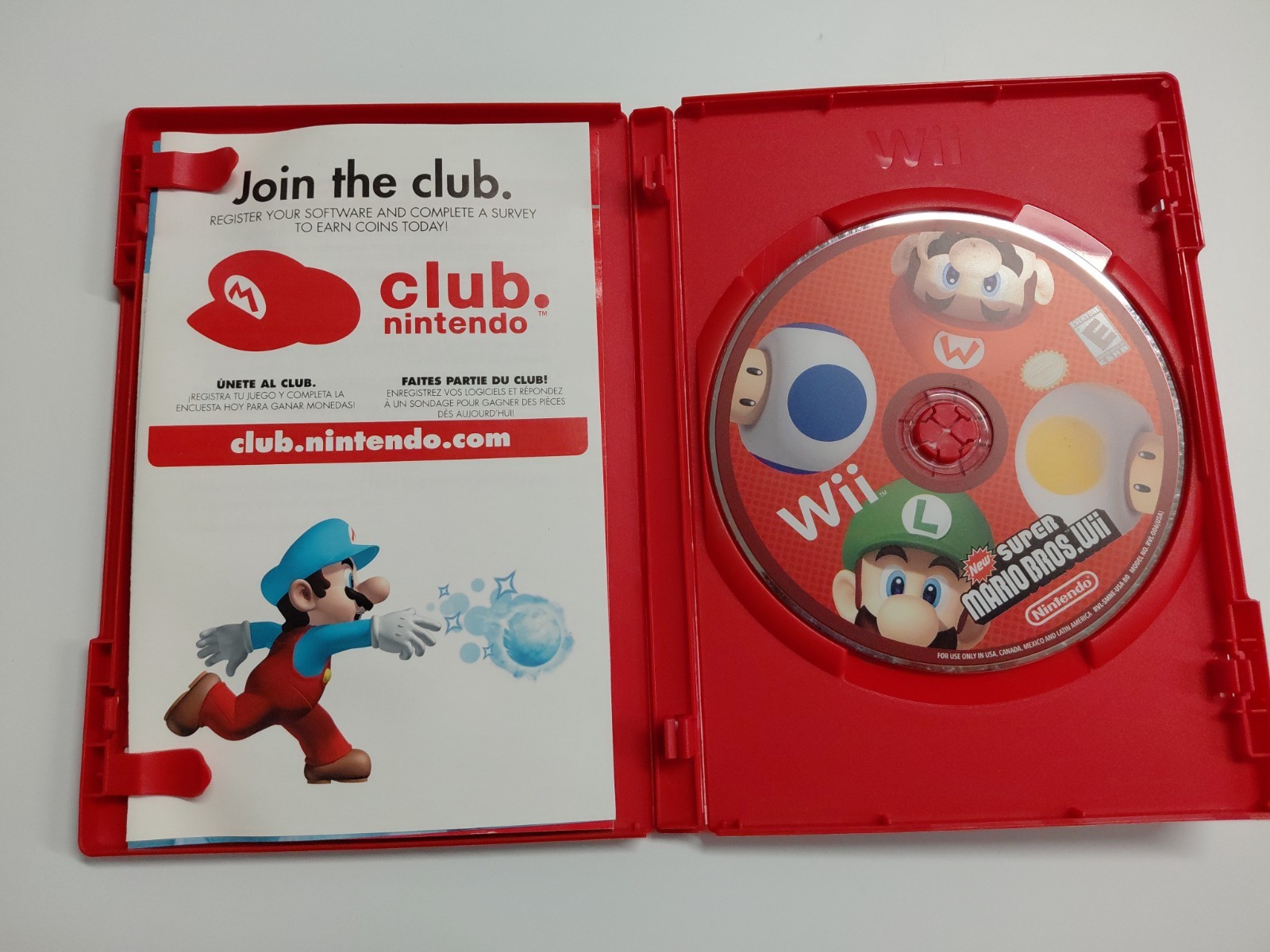 Nintendo Super Mario Bros. Wii Complete Case Manual Multiplayer Platformer