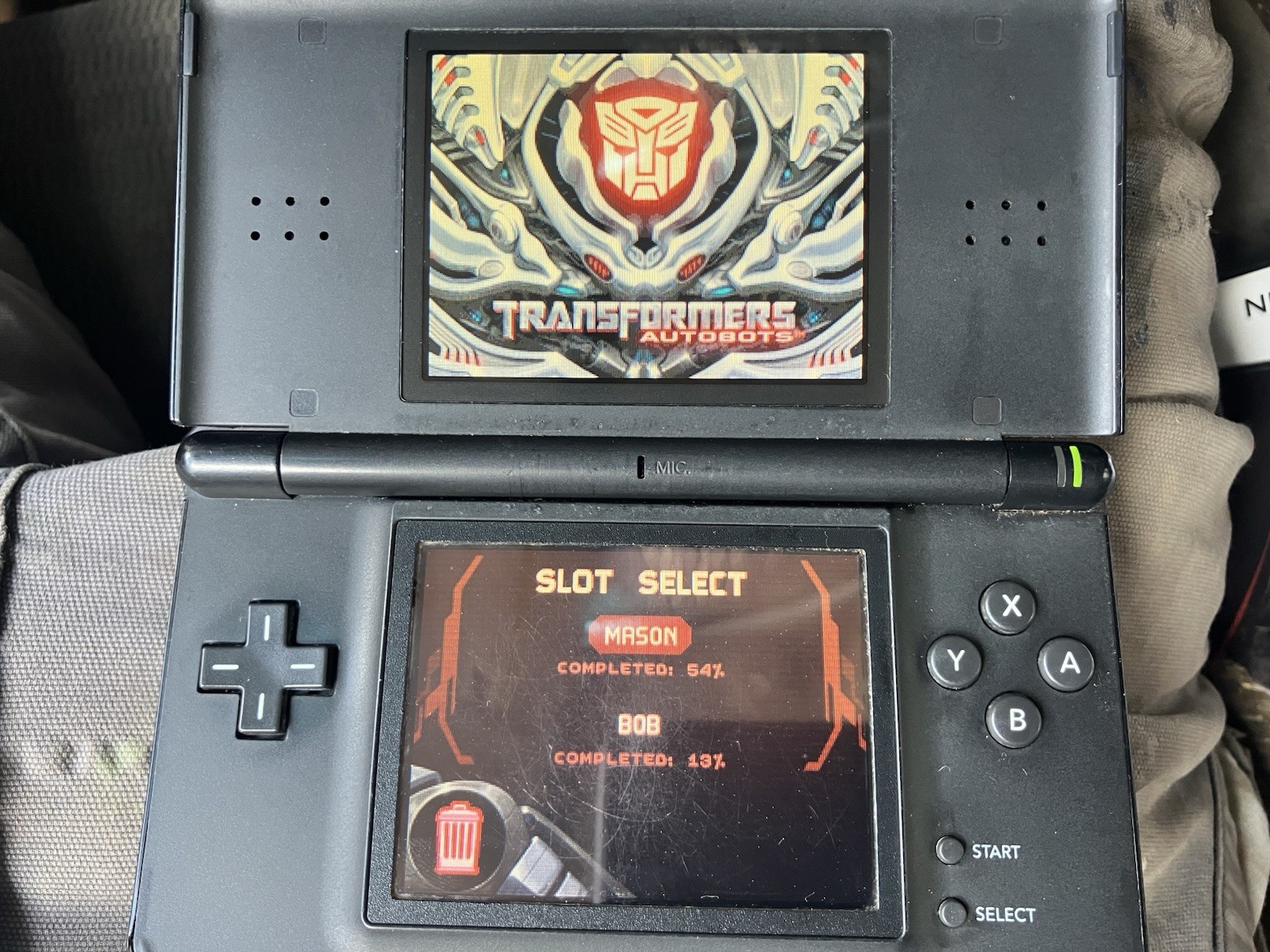 Nintendo DS Lite Black Bundle, 10 Games, 7 DS, 3 GBA, Mario, TMNT, Charger, Case