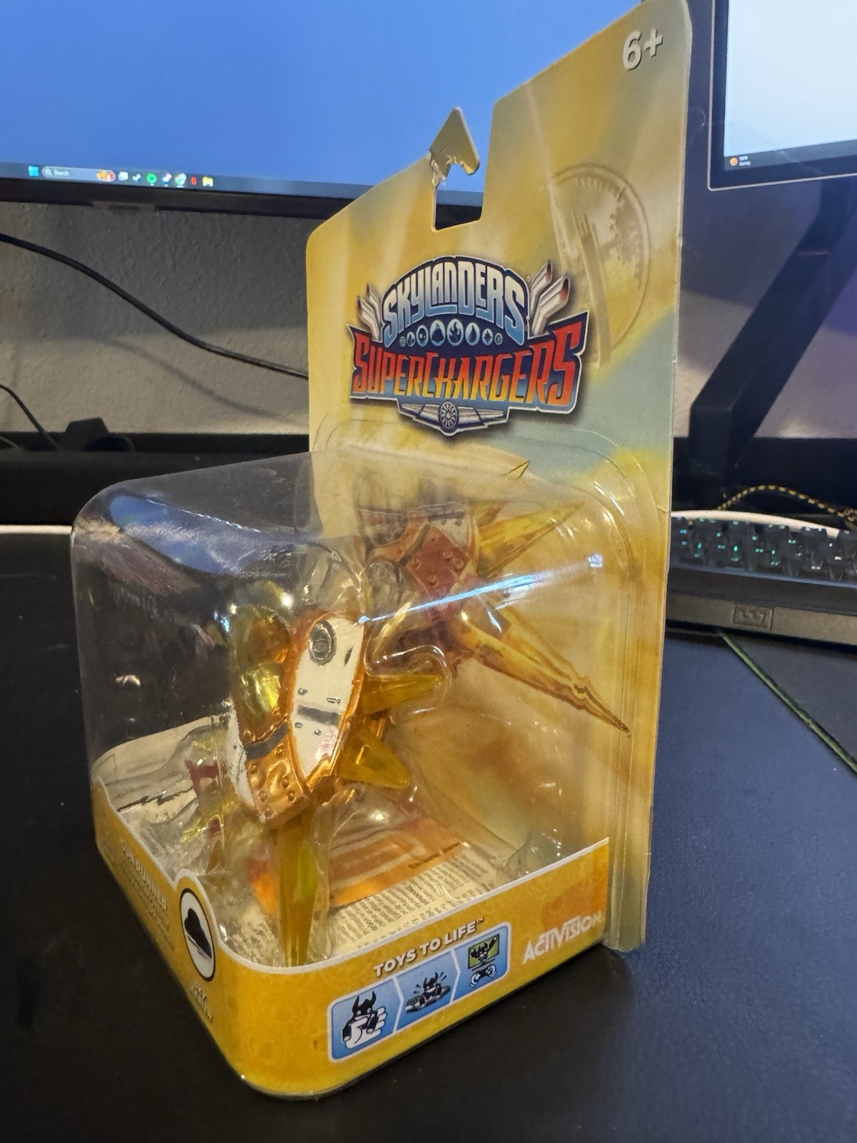 Activision Skylanders Superchargers Sun Runner Light Vehicle Figure