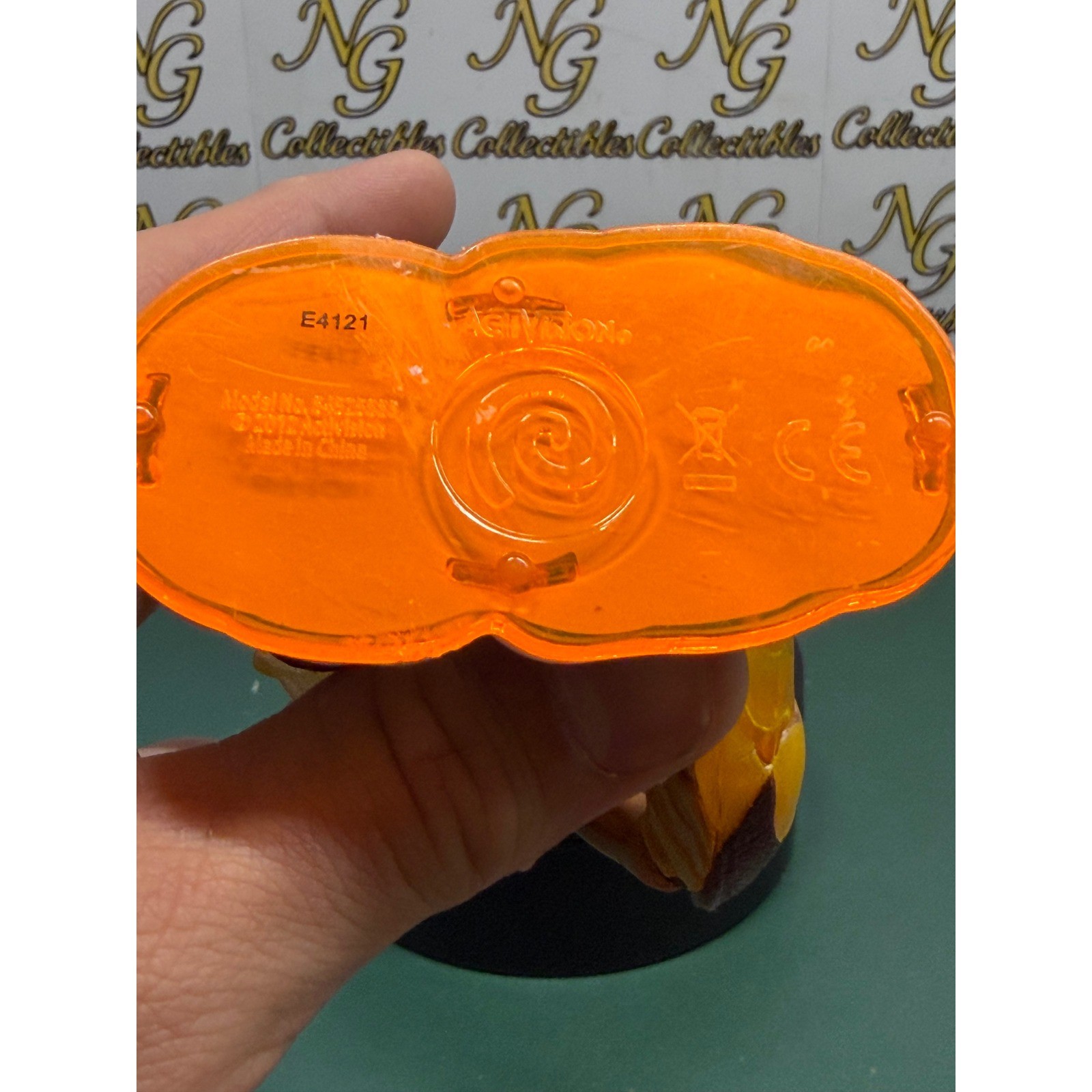 Skylanders Giants Swarm Figure Air Element Activision 84525888 Gold Brown Bee