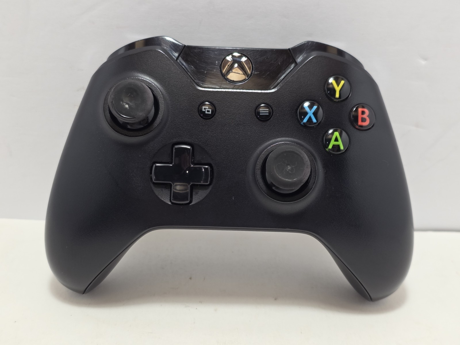 Microsoft Xbox One Wireless Controller Model 1537 (No Battery Cover) Tested