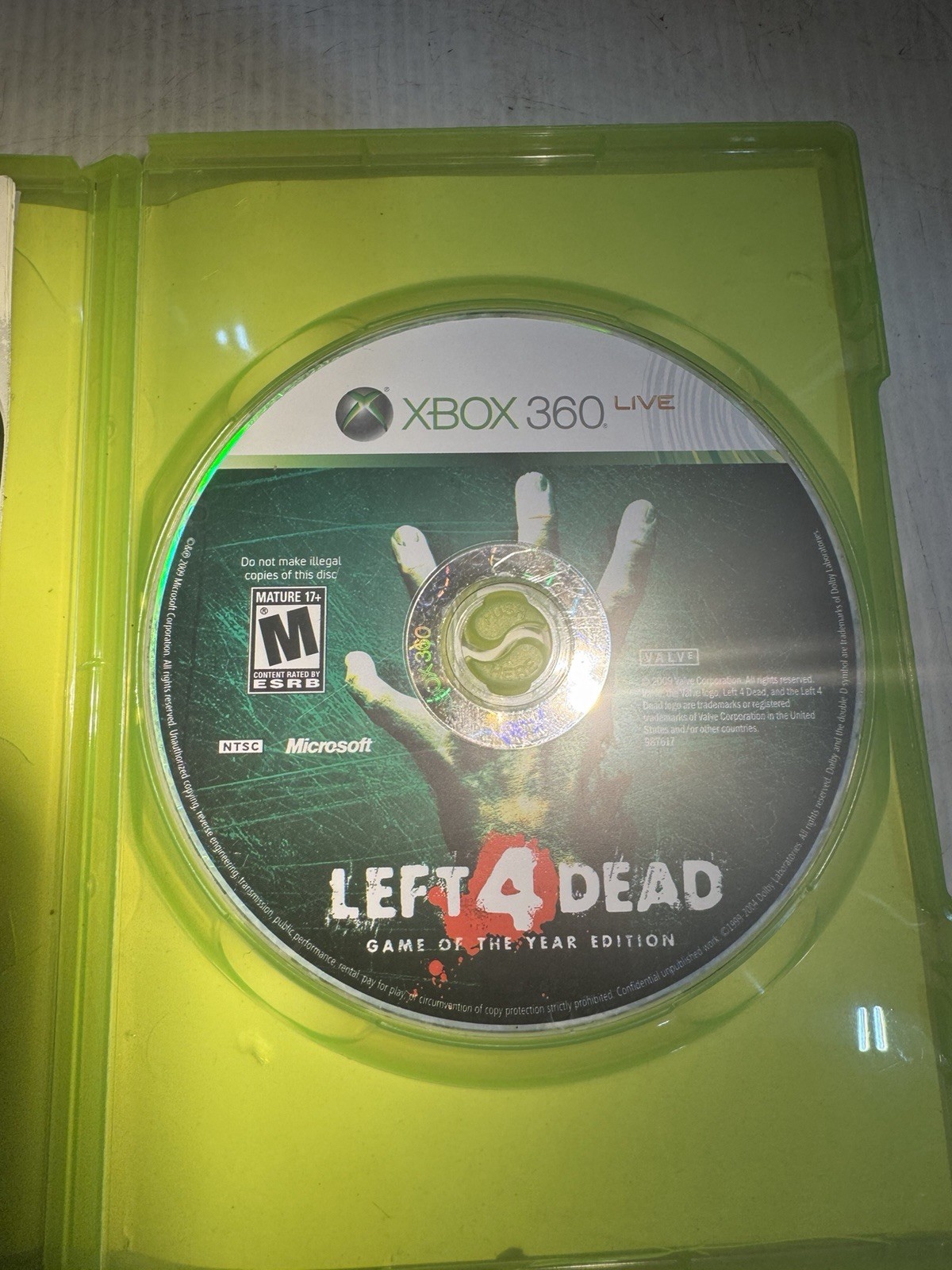 Left 4 Dead Game of the Year Edition (Xbox 360, 2009) Complete Tested Working