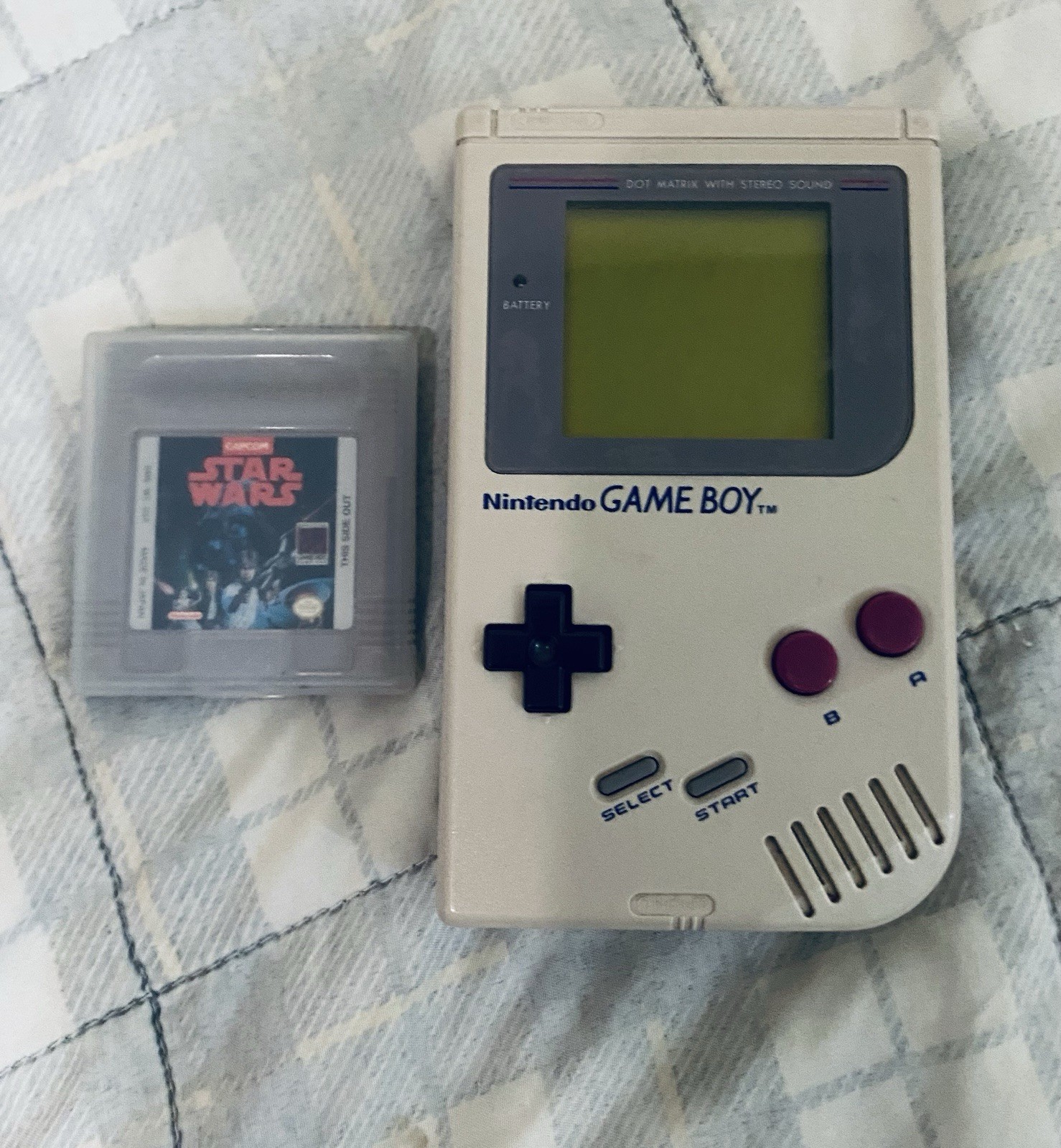 Original Nintendo Game Boy Gray Console & Star Wars Red Label Game Please RAED!