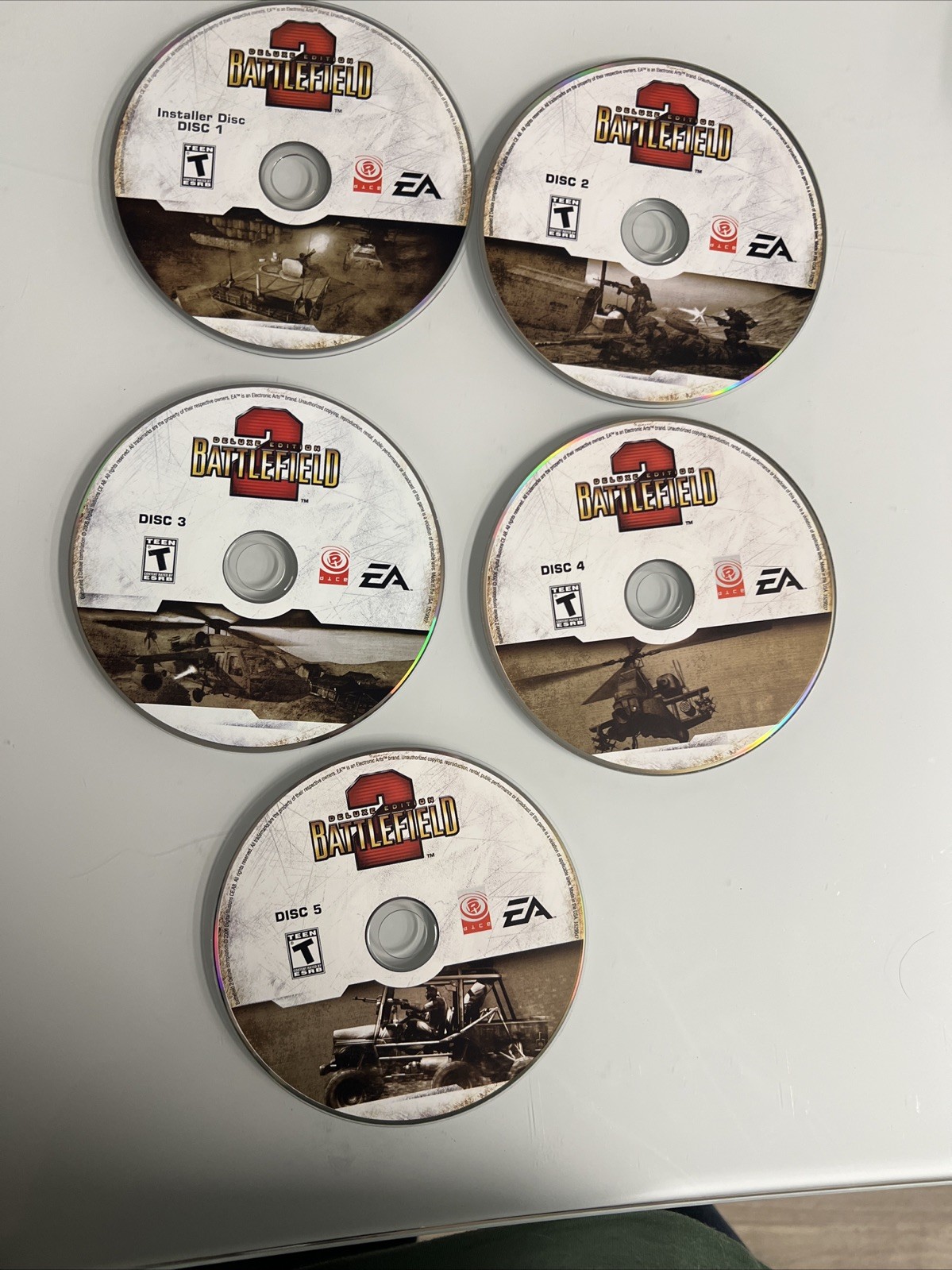 Battlefield 2 Deluxe Edition 5-Disc CD-ROM PC Game 2006 Windows XP Complete