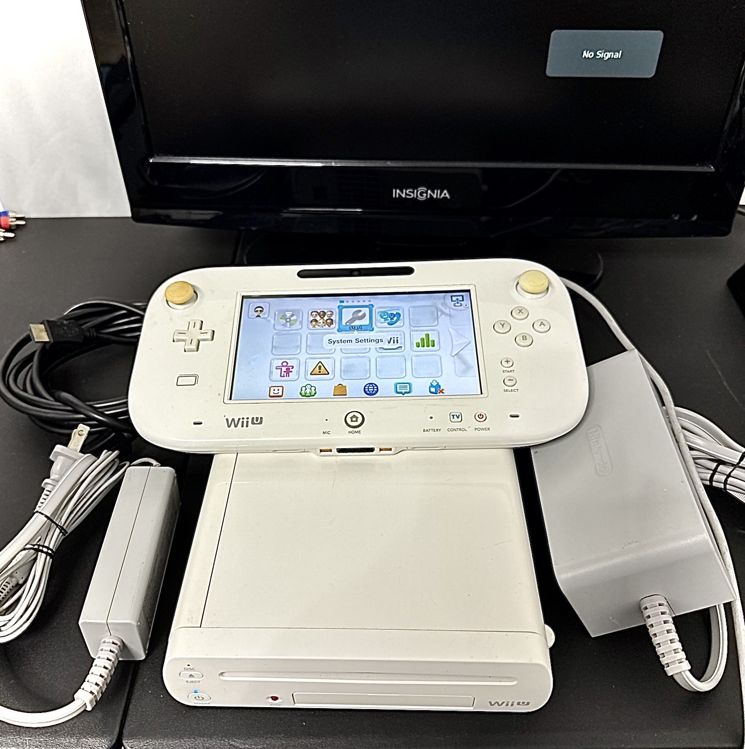 Nintendo Wii U 8GB Handheld System – White