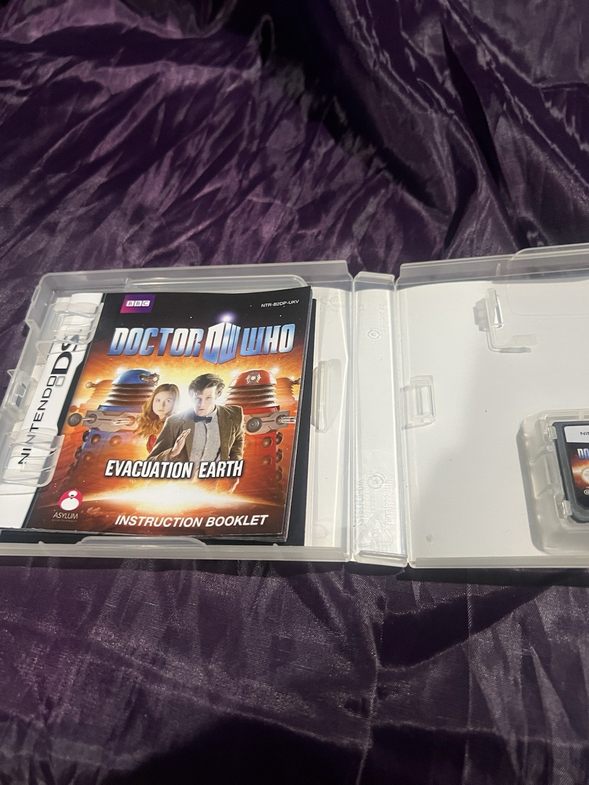 Nintendo DS Doctor Who Evacuation Earth Open
