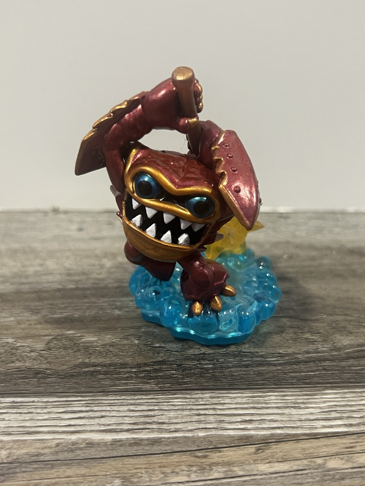 Lightcore Wham Shell Skylanders Swap Force Character Figure