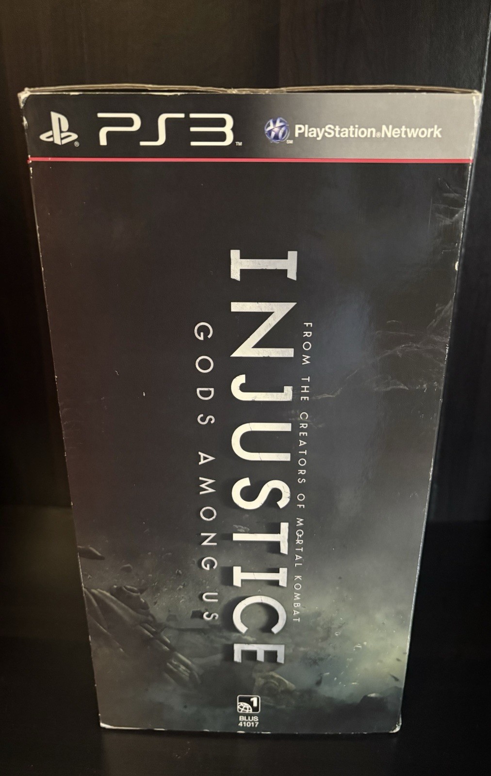 Injustice: Gods Among Us Collector’s Edition PS3 2013 Batman Wonder Woman Statue
