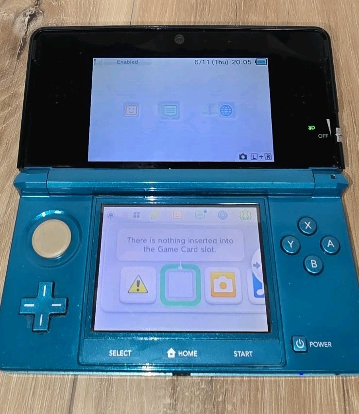 NINTENDO 3DS AQUA BLUE CTR-001: TESTED / WORKING With Charger And CASE