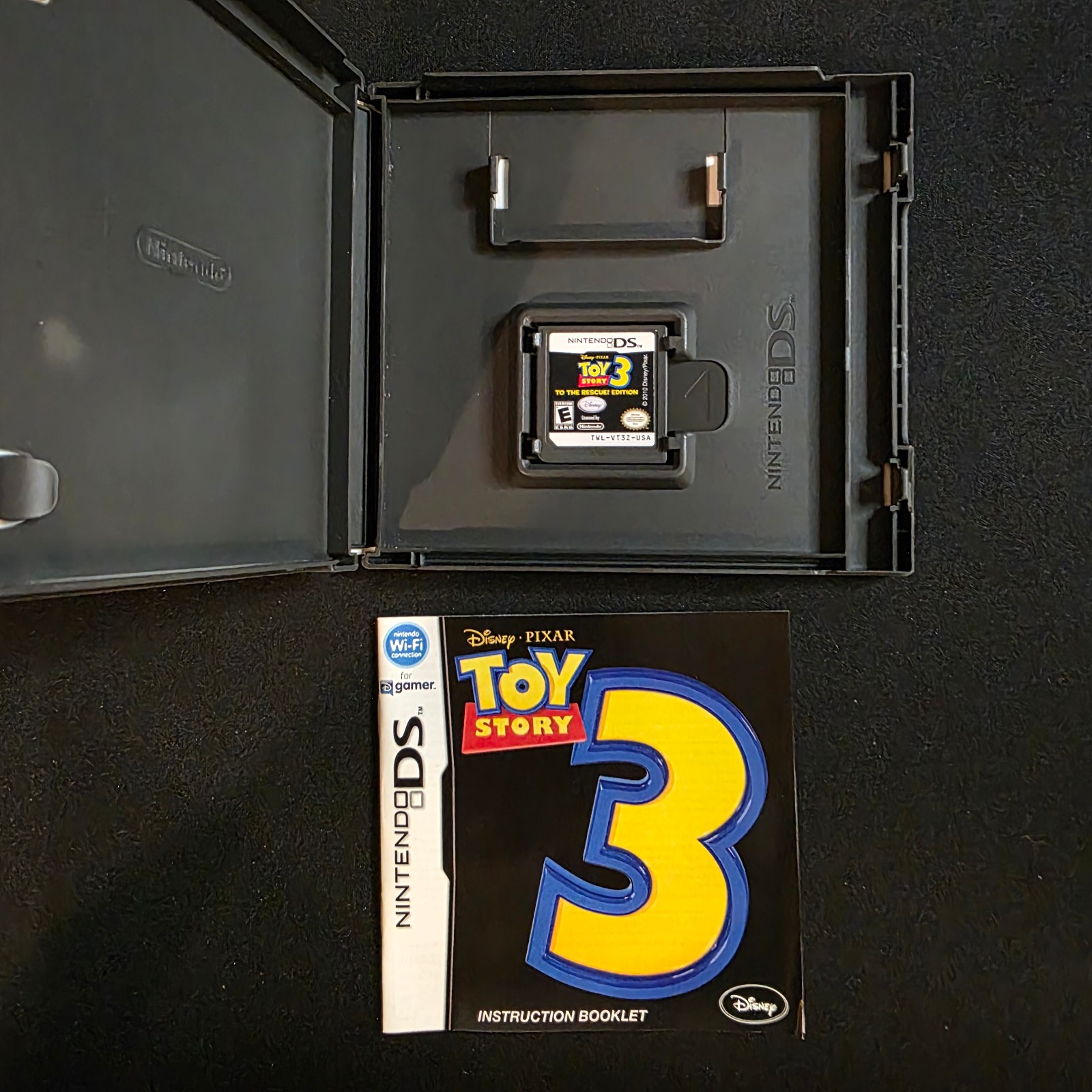 Nintendo DSi Black Lot with Charger, 20 Games, Hardshell Case, and Carrying Case