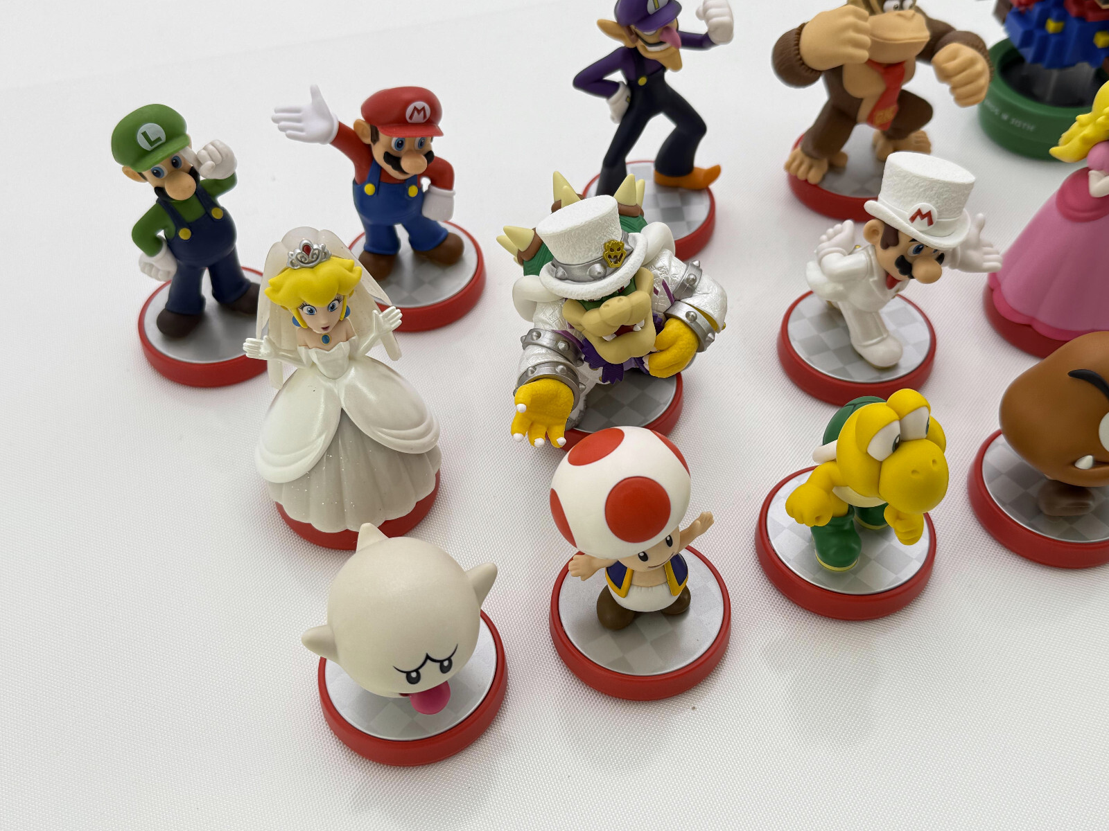 amiibo -Super Mario Bros. Series- Nintendo u-Pick *Updated Frequently*