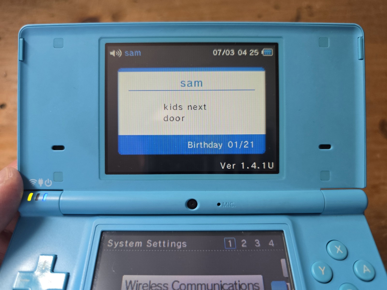 Nintendo DSi TWL.001 Teal Blue Video Game Handheld System W/Charger WORKING