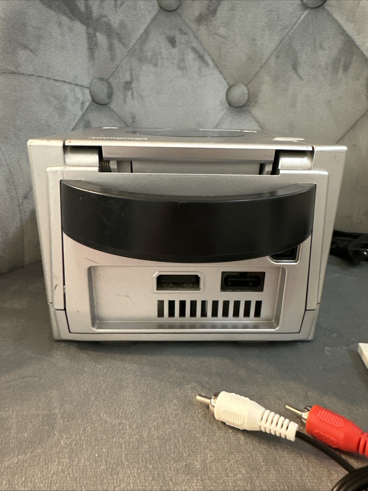 Nintendo GameCube Platinum Silver DOL-001 System Tested + Memory Card & Plugs