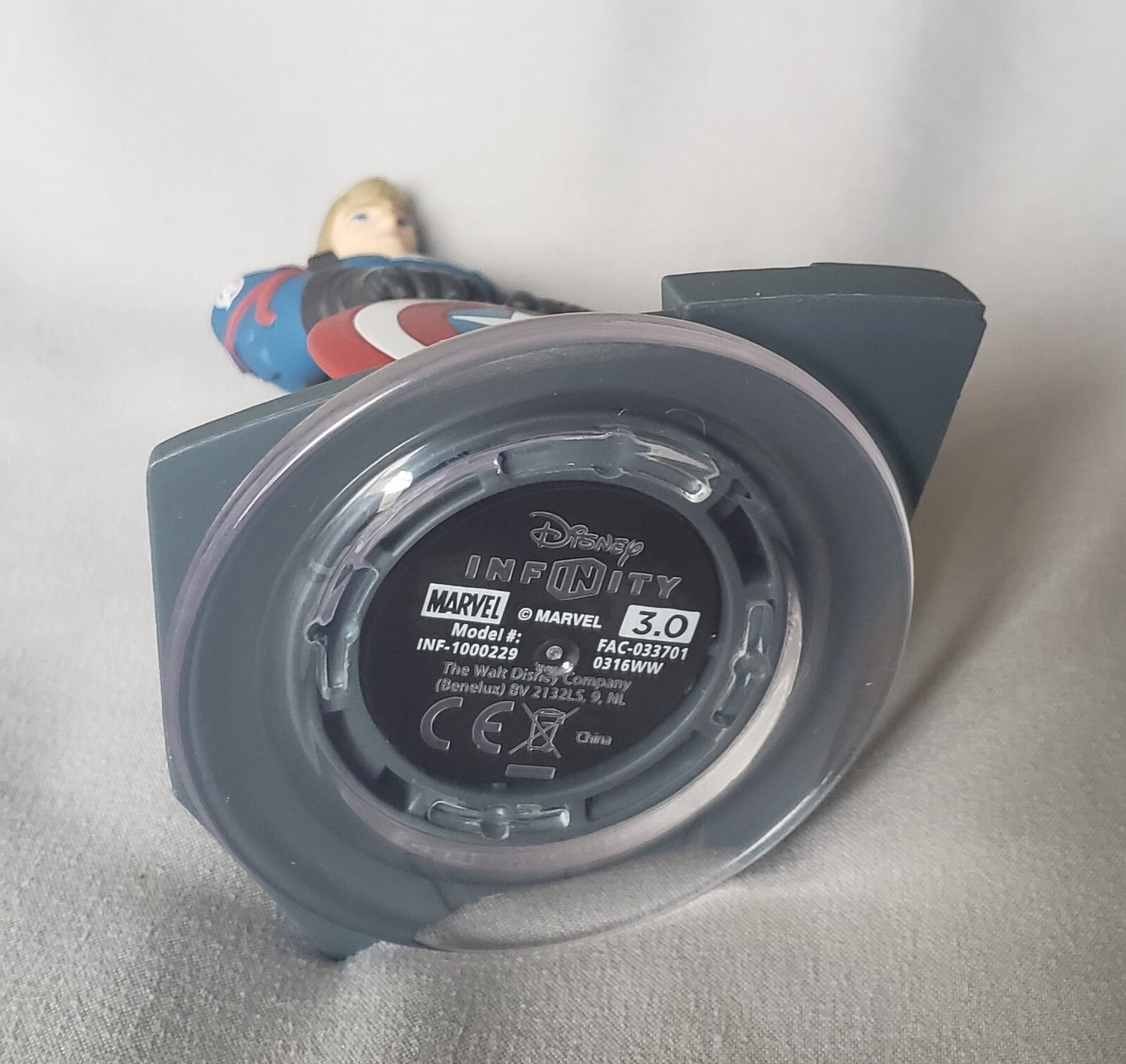 Disney Infinity 3.0 CAPTAIN AMERICA HULK CRYSTAL FIST w/CARD Marvel FREE SHIP!!
