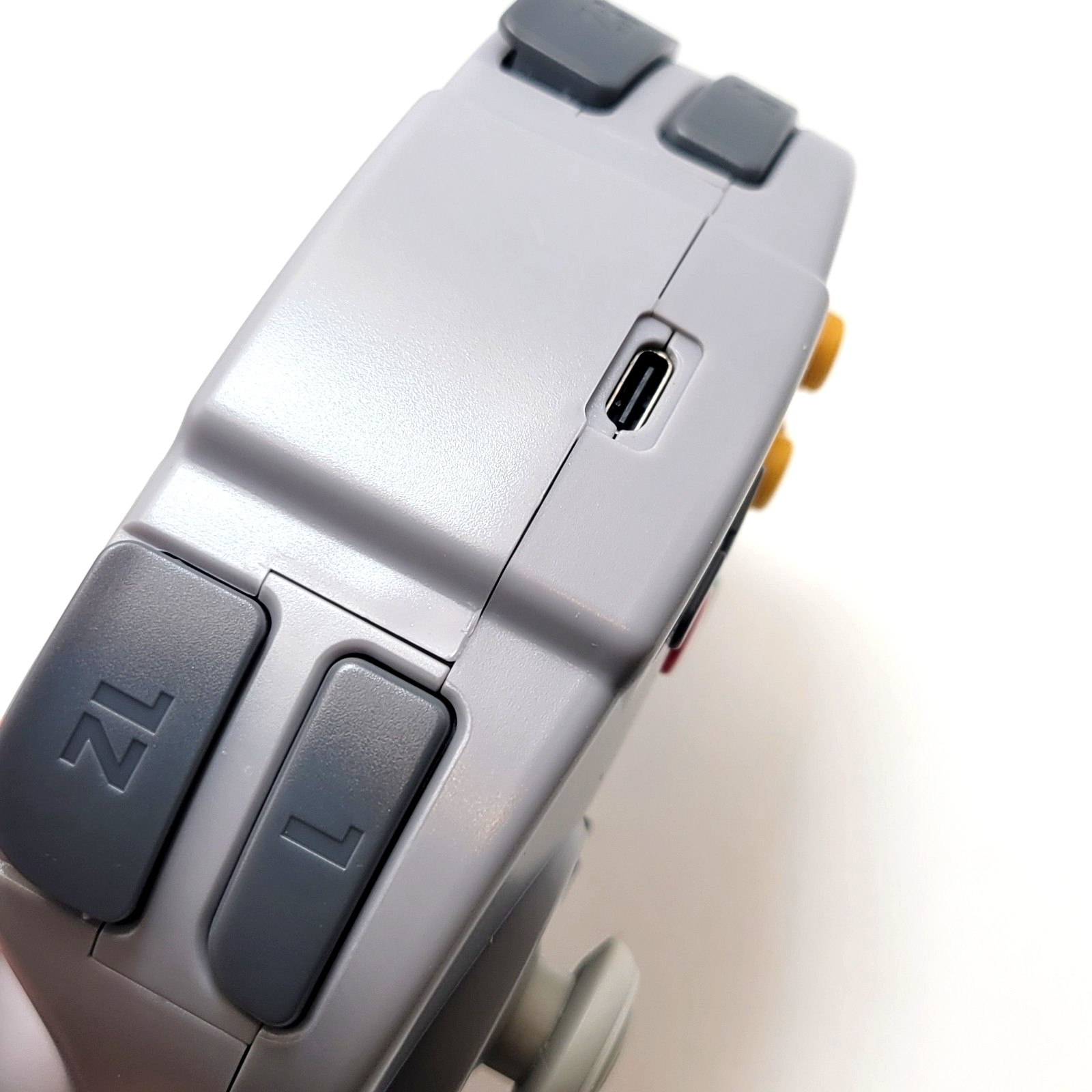 Tribute64 2.4GHz Wireless Controller for N64, Switch, and USB – Classic Gray