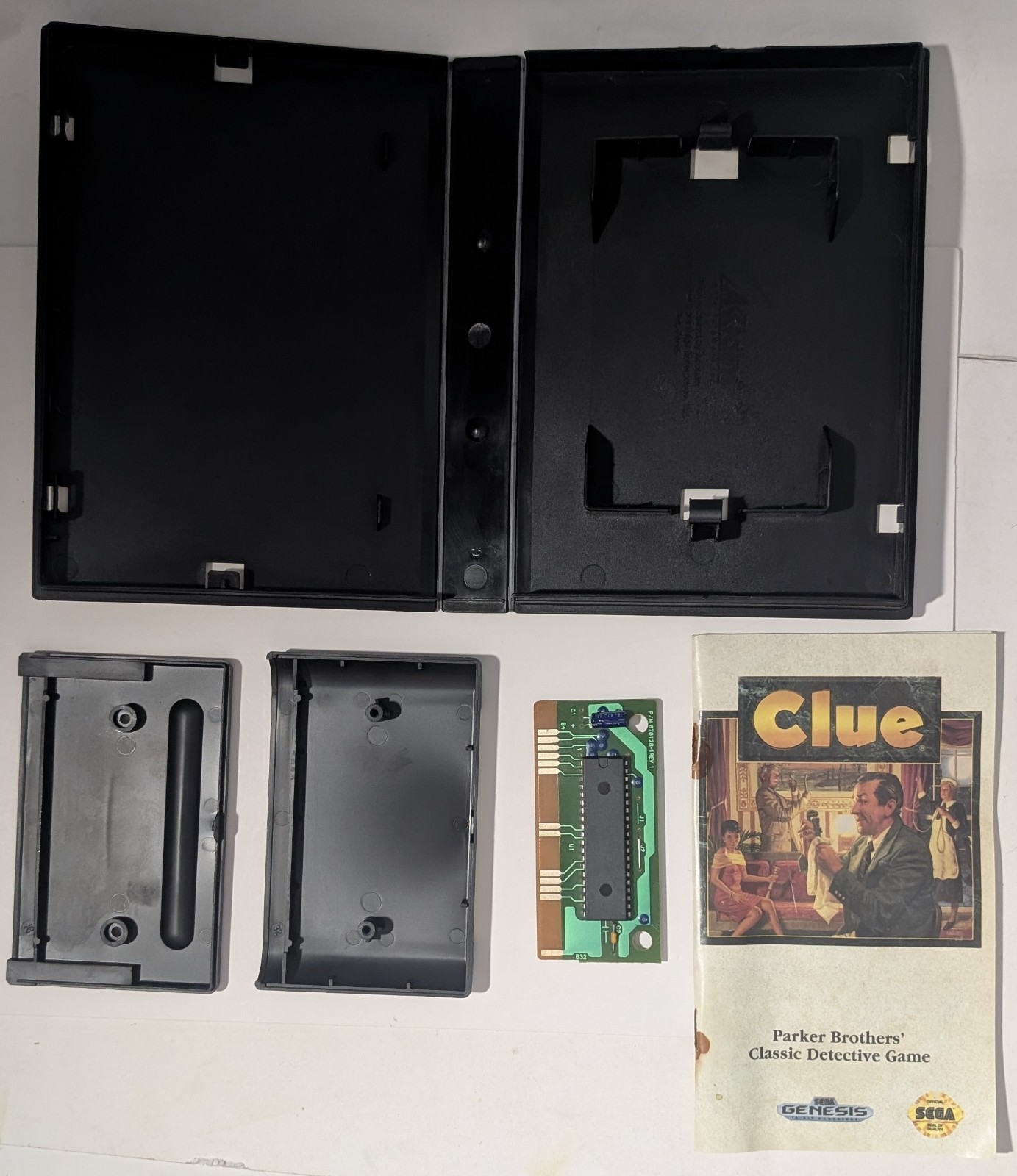 Clue Sega Genesis CIB Cleaned and Tested Working manual has rusty staples