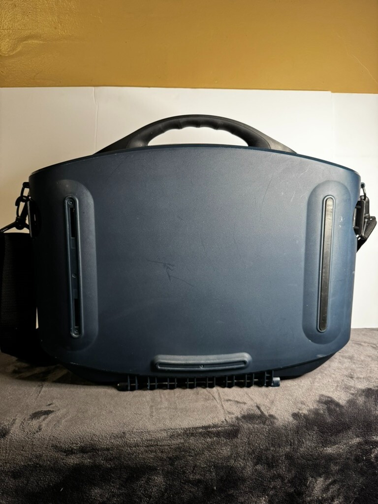 USED Halo UNSC Limited Edition: GAEMS Vanguard G190 LCD Gaming Case NO CORDS