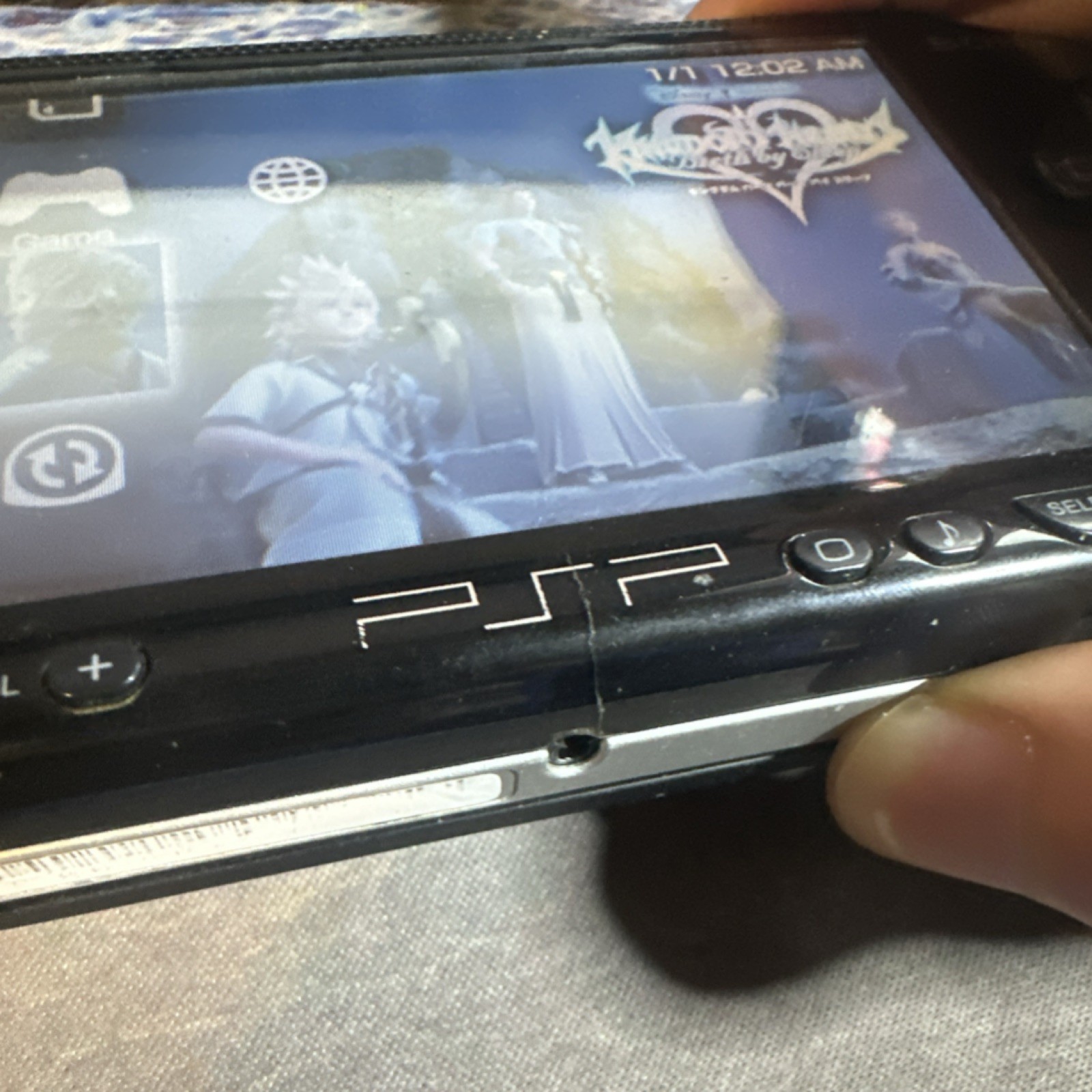 Sony PSP-1001 Handheld with charger and 2 batteries working READ