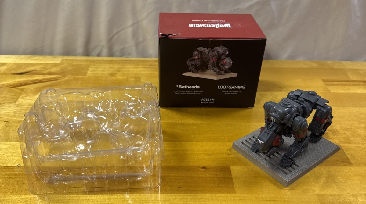 Wolfenstein New Order Panzerhund Figure Loot Crate Exclusive Bethesda in EUC