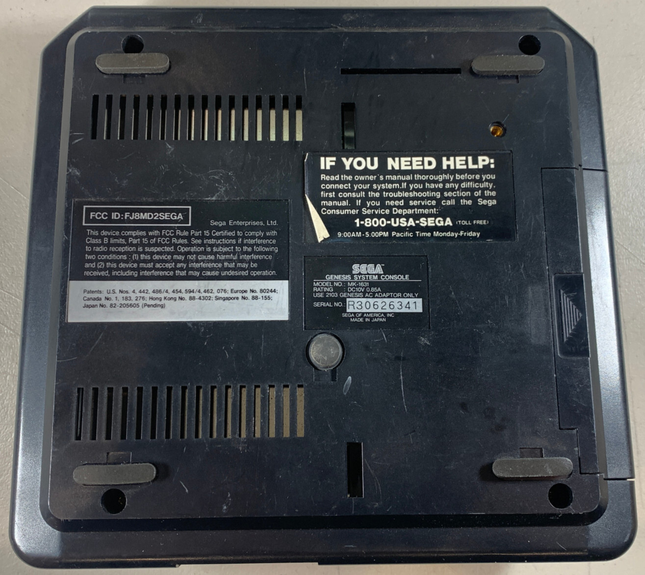 Parts Repair Only Sega Genesis Console MK-1631 Model 2 No Accessories