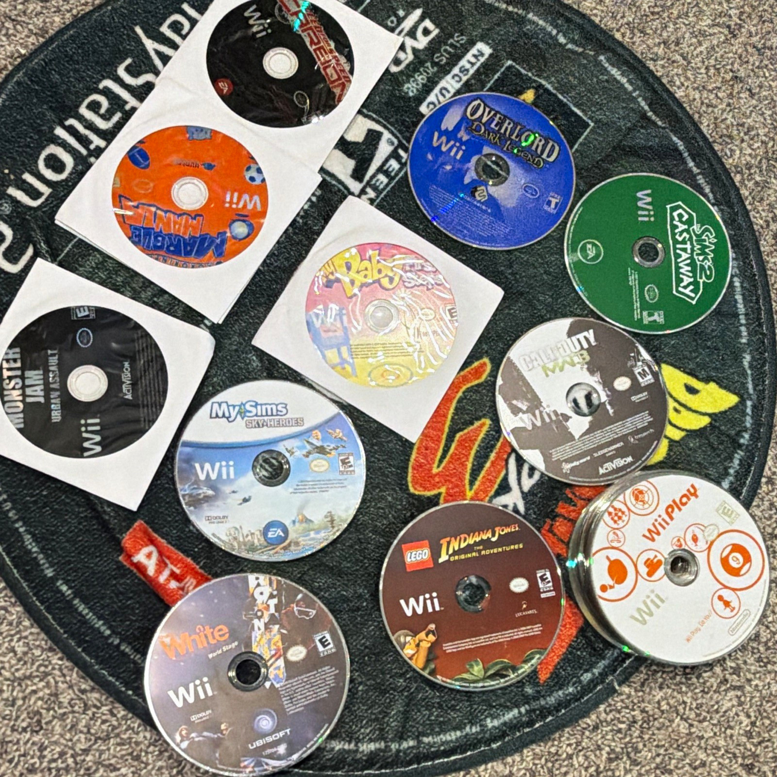 (UNTESTED) Nintendo Wii NTSC-U/C Game Disc Lot Action/Adventure: Wii Play, MW3