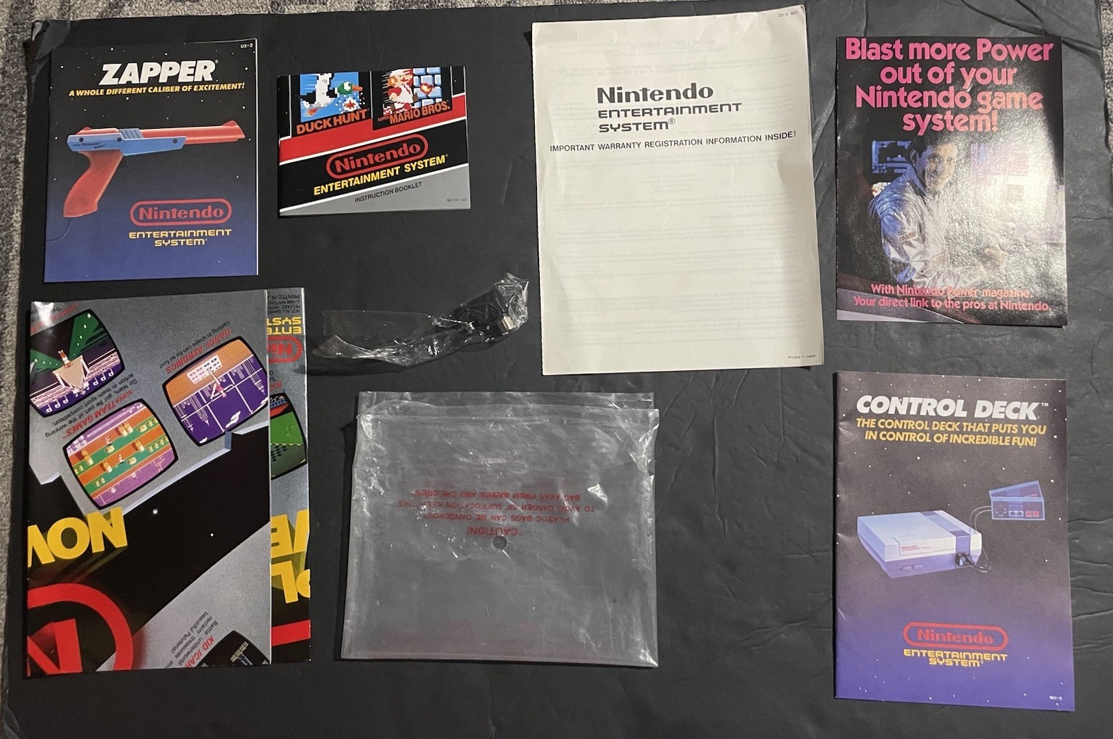 Nintendo NES Original paperwork Warranty Poster Plastic Bag Mario Manual Etc
