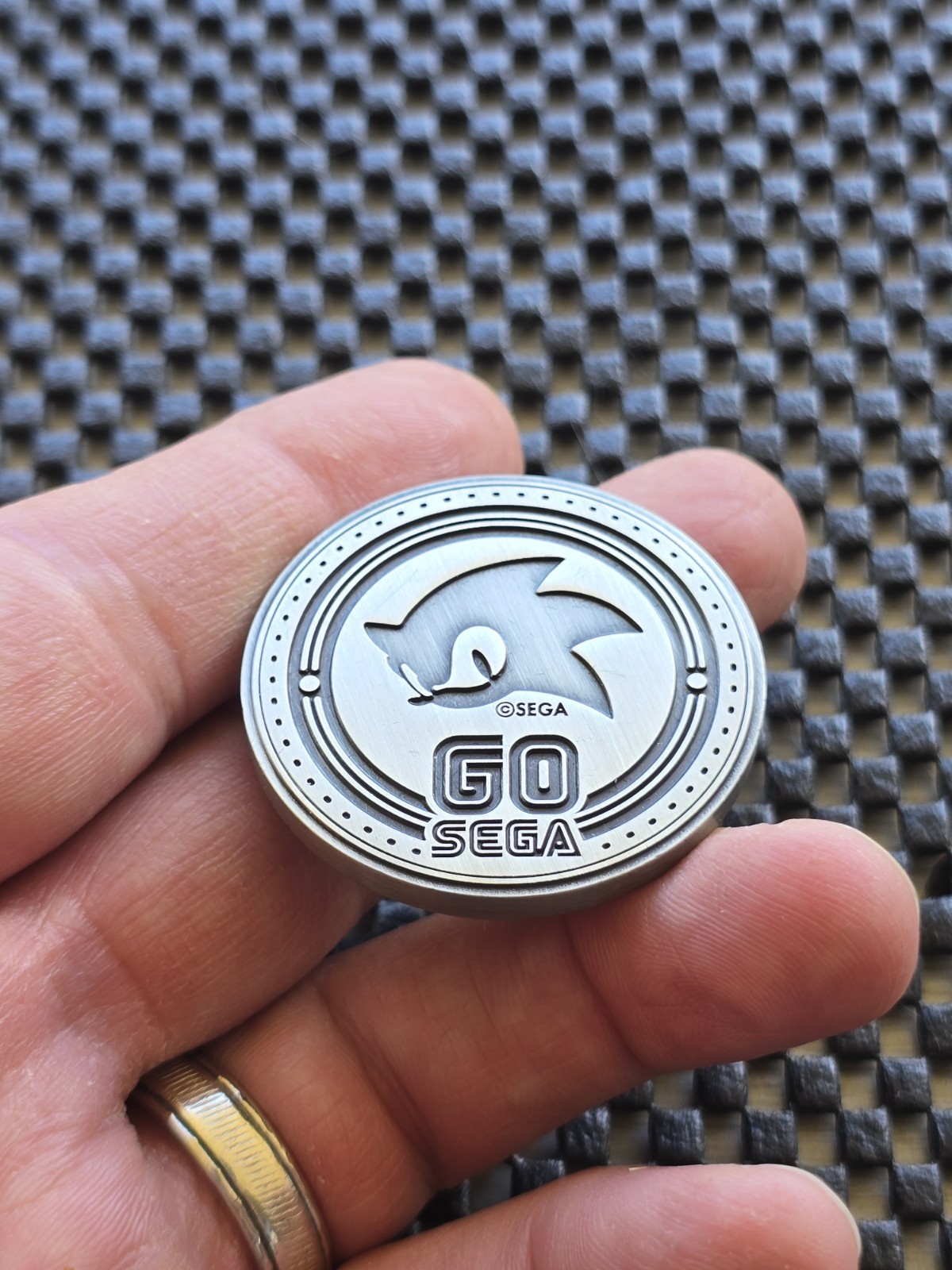 Sonic Hedgehog GO SEGA 60th Anniversary Coin Medal Rare GENESIS SATURN DREAMCAST