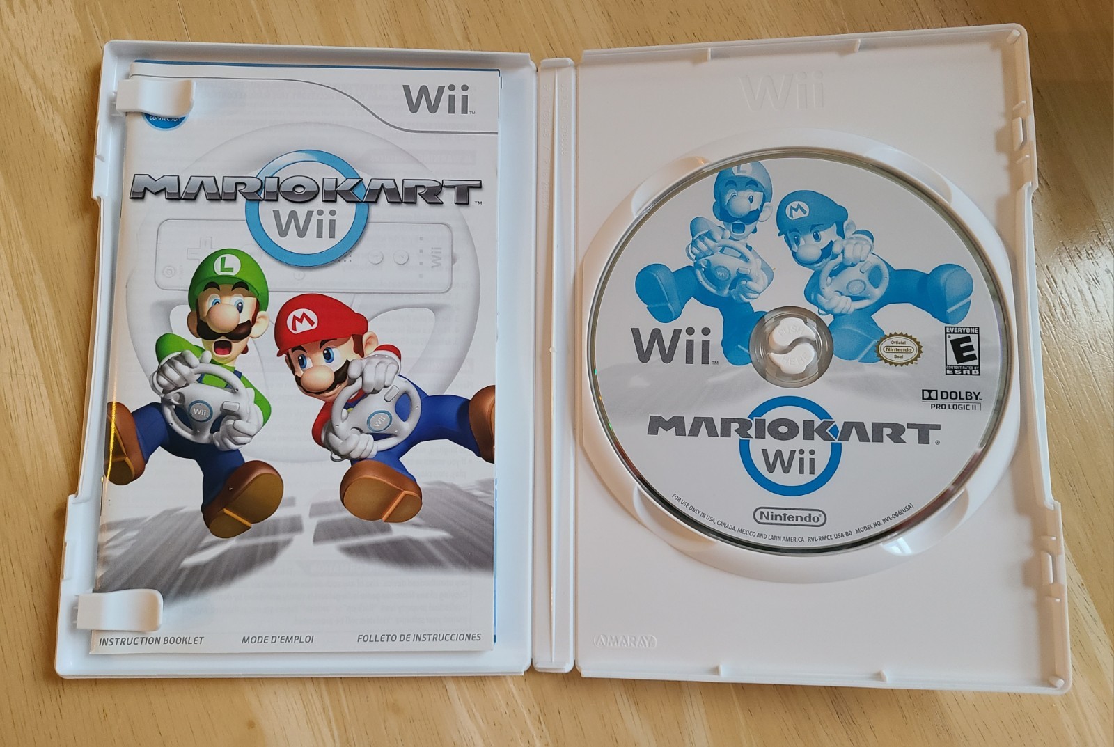 Nintendo Wii Mario Kart – All Original Packaging and Inserts!