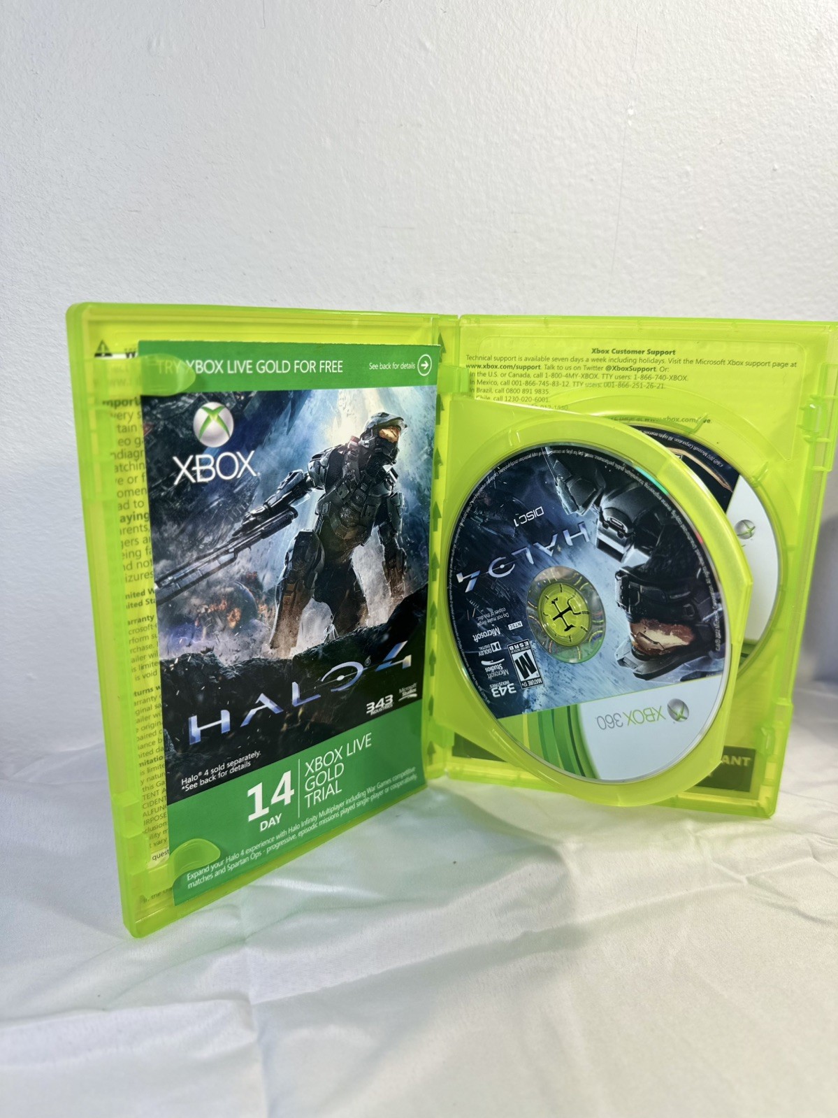 Halo 4 (Microsoft Xbox 360, 2012)