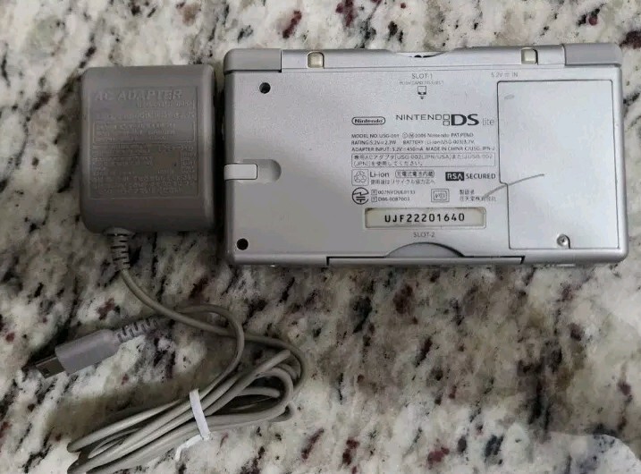 Nintendo DS Lite System Portable Gaming Console – Silver/white
