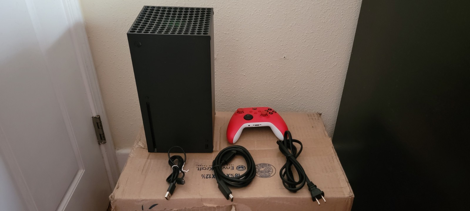 Microsoft Xbox Series X + Nintendo Switch OLED w Cables + Controllers