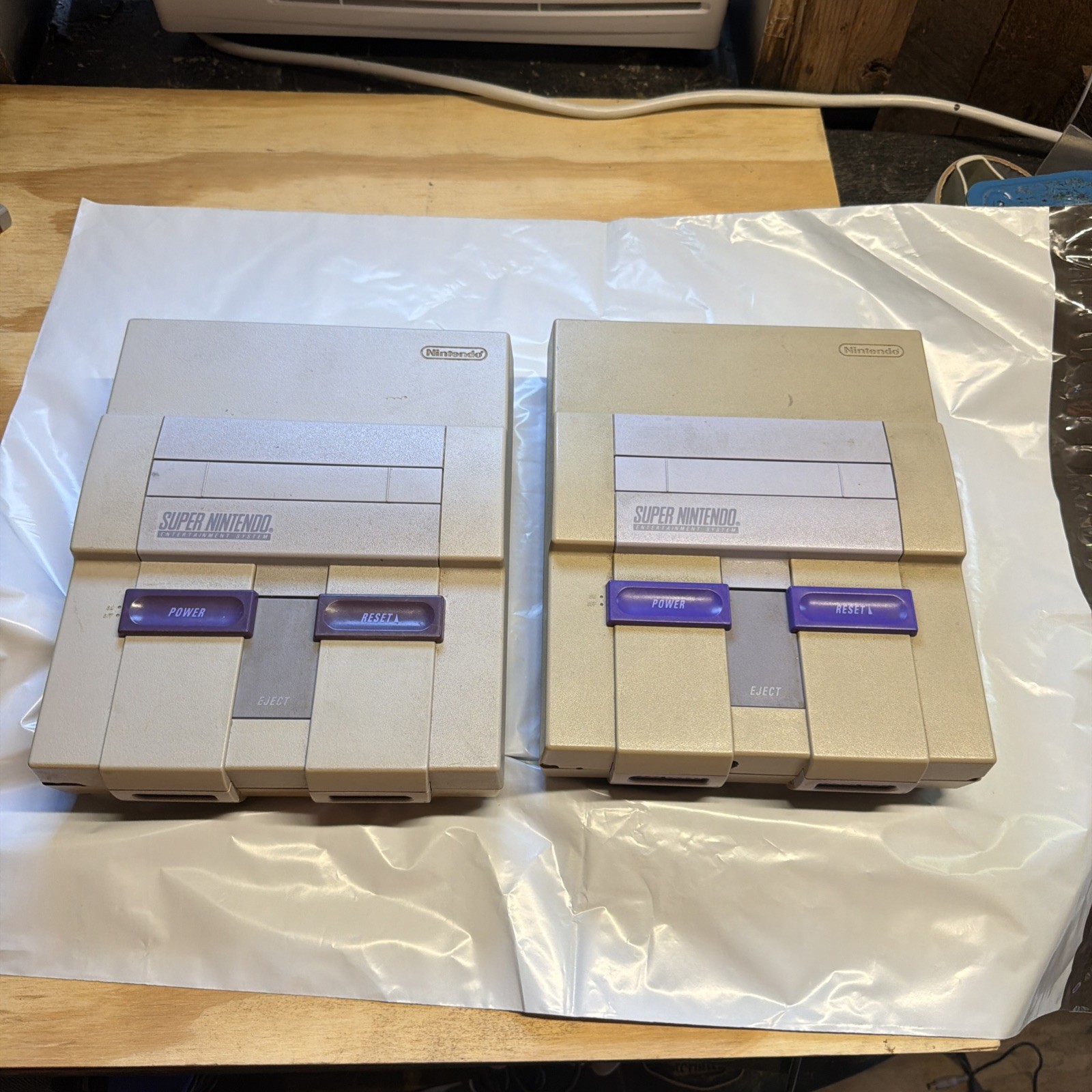 Lot of 2 Nintendo Super Nintendo SNES Consoles OEM For Parts Repair No Power