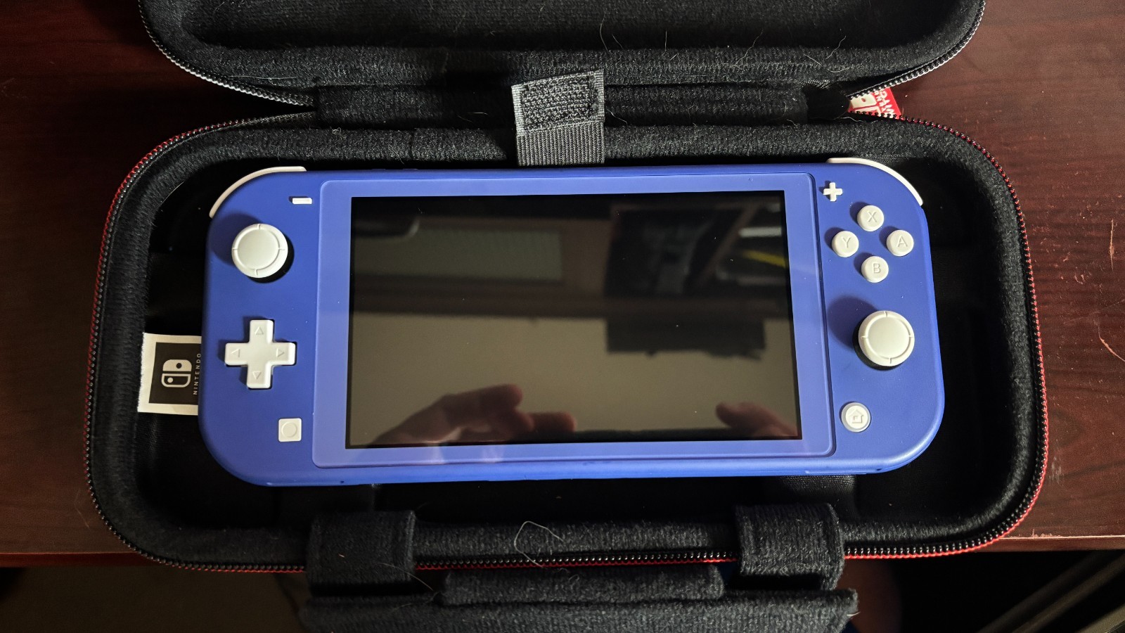 Nintendo Switch light – 32GB + mariokart 8 Deluxe game