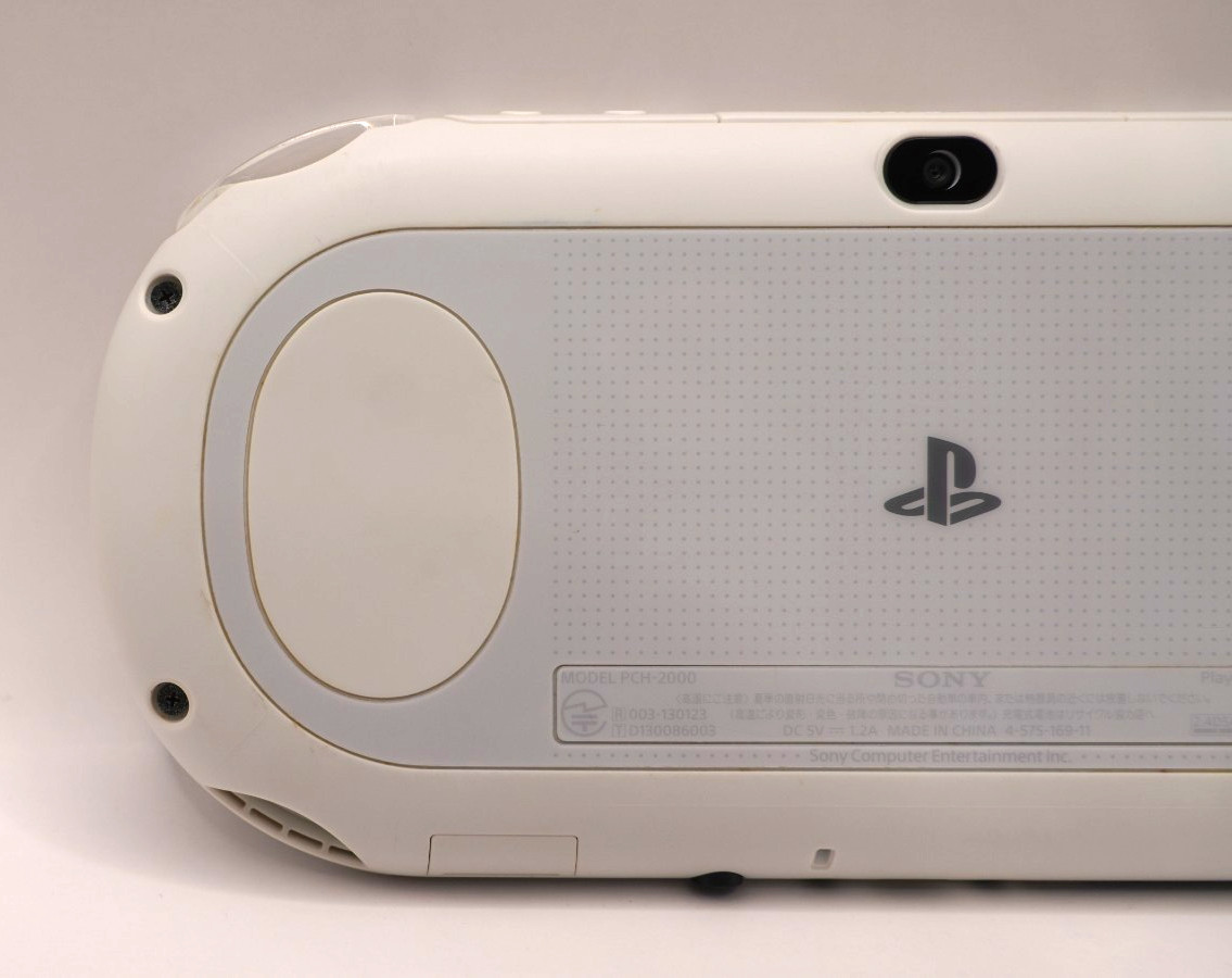 Sony PS Vita Slim PCH-2000 White + 5 Games + 8GB Memory Card + Charger Japan
