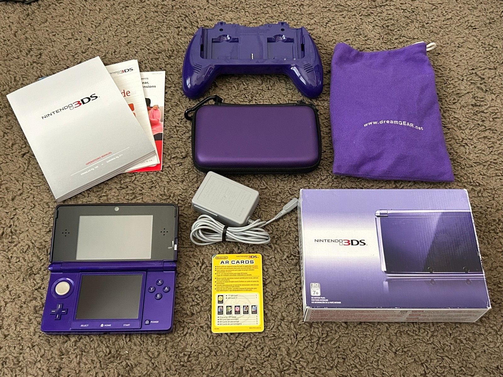 Nintendo 3DS Midnight Purple Handheld System Complete in Box Console