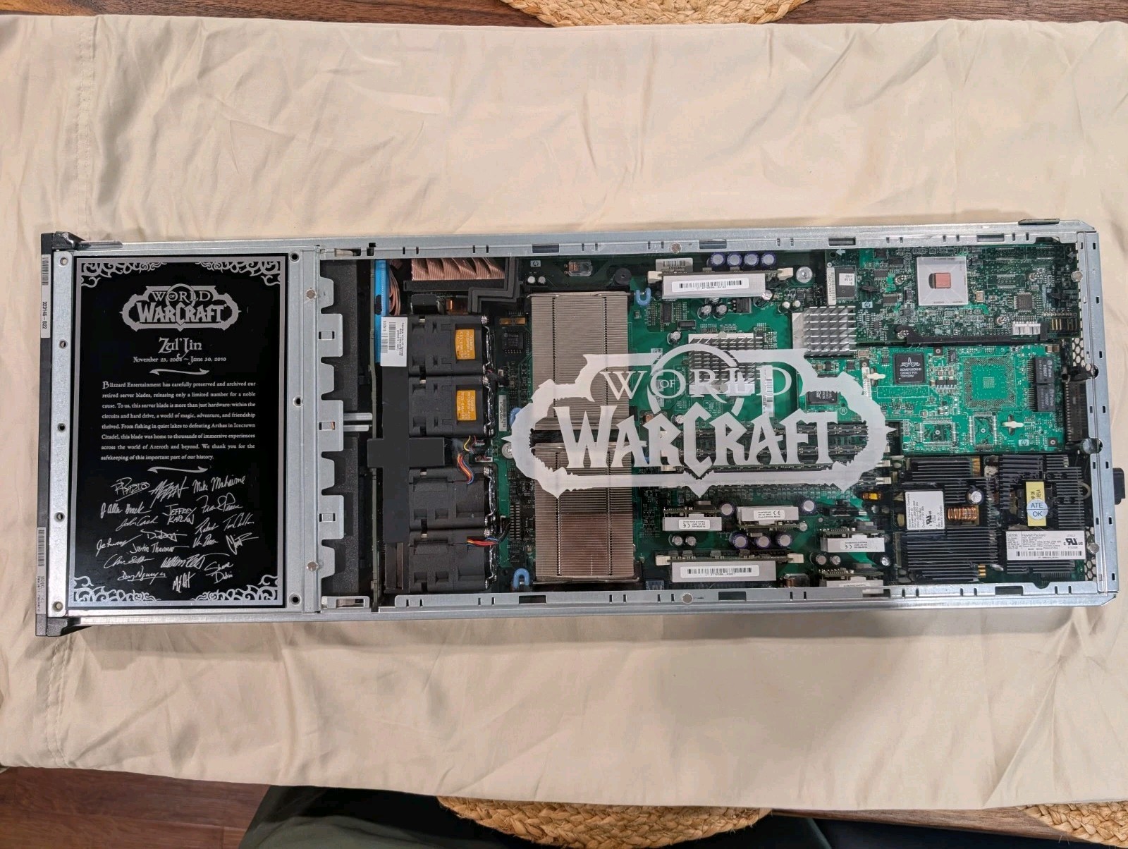 World of Warcraft Zul’jin Server Blade – Signed – St. Jude 2011 Auction – WoW