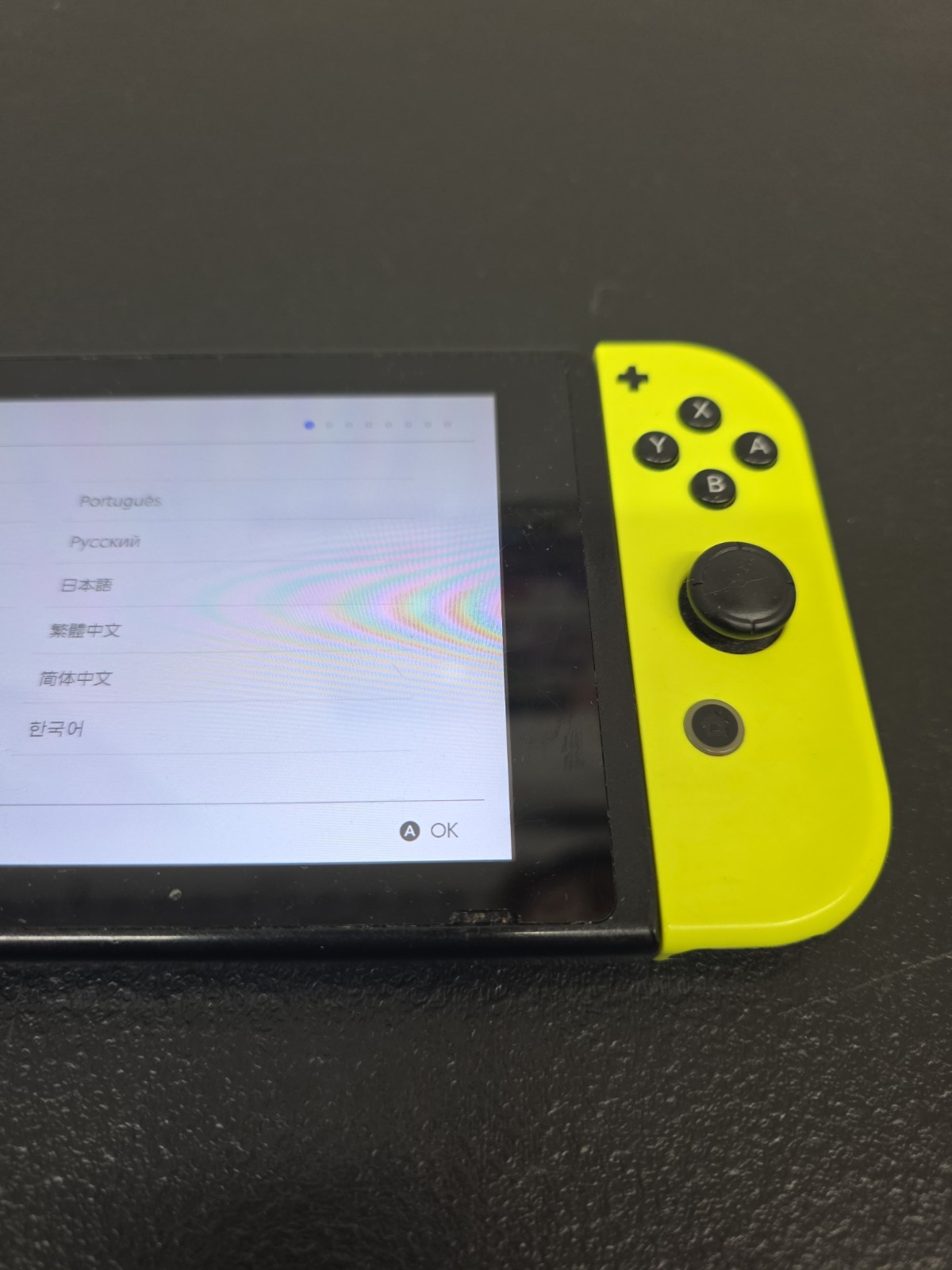 Nintendo HAC00101 Handheld System – Black & Neon Yellow Joy Cons! Gen. 1. BN18