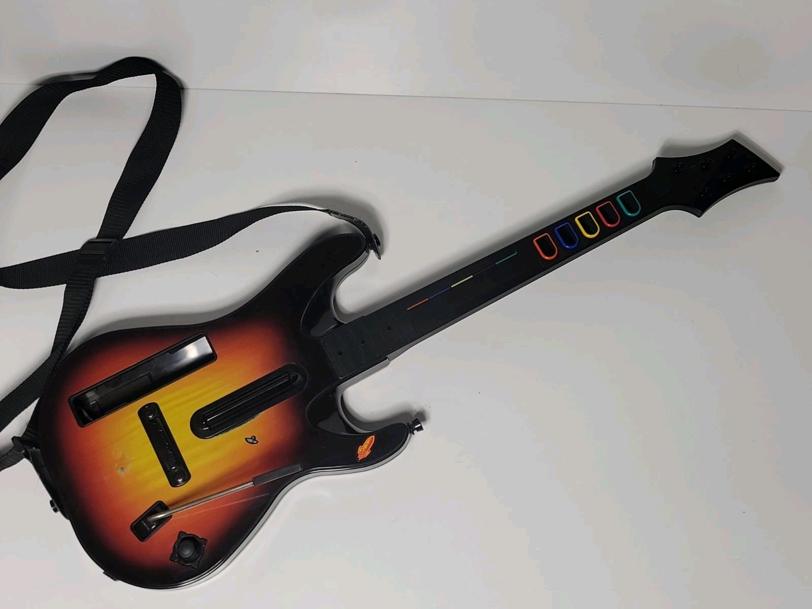 RedOctane Guitar Hero World Tour Wireless Controller Wii Sunburst Mnr Cosm Dmg
