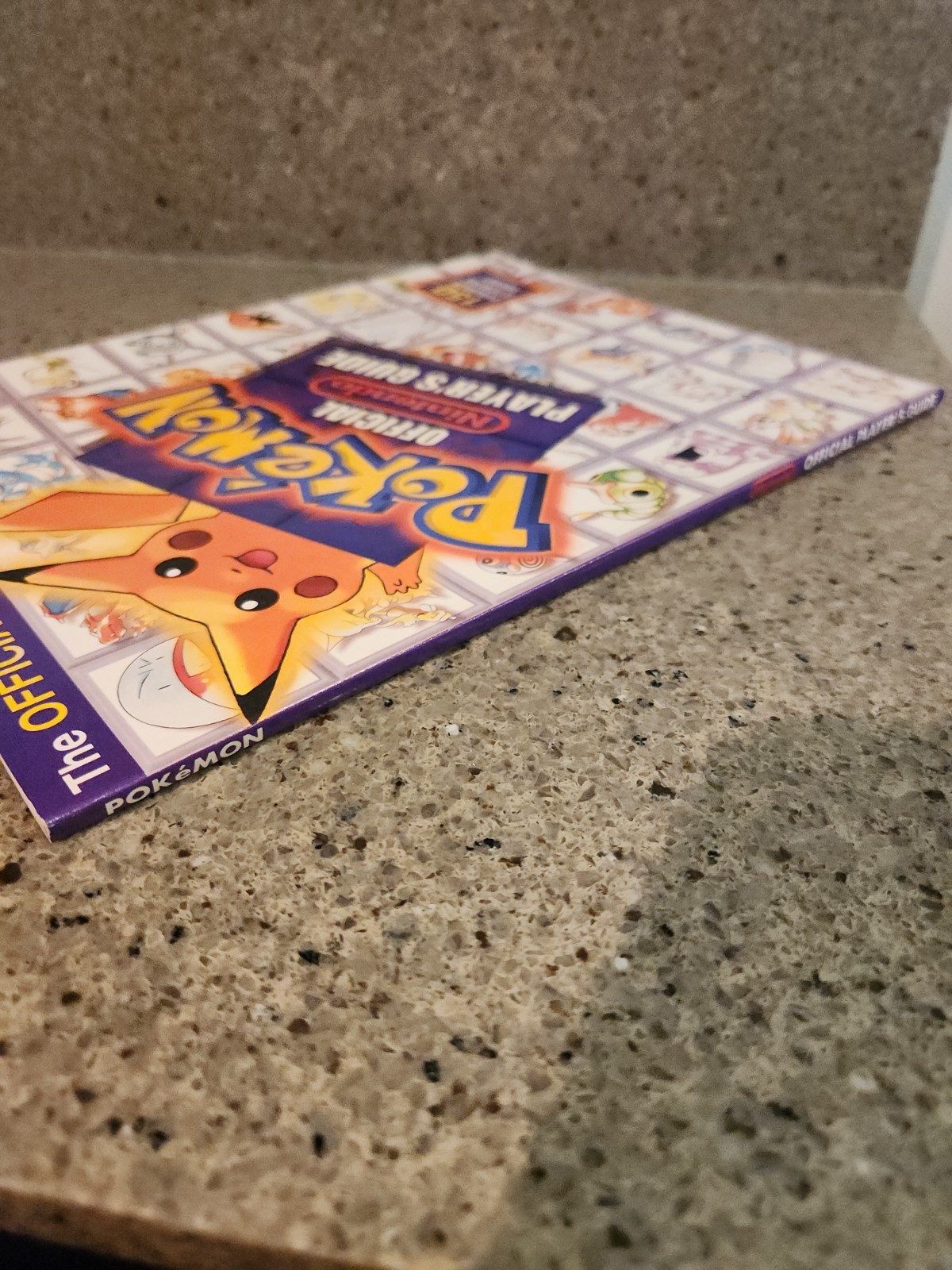 New Pokemon Red Blue Official Nintendo Power Player’s Guide w/Stickers!