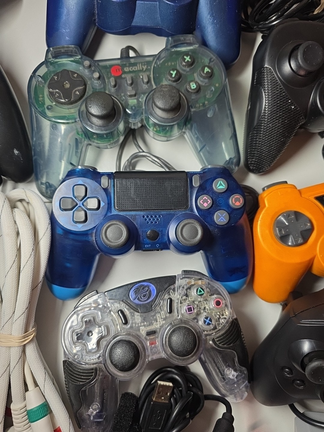 Lot Of 3rd Party Video Game Controllers & Accessories For Wii Xbox PS – Untested